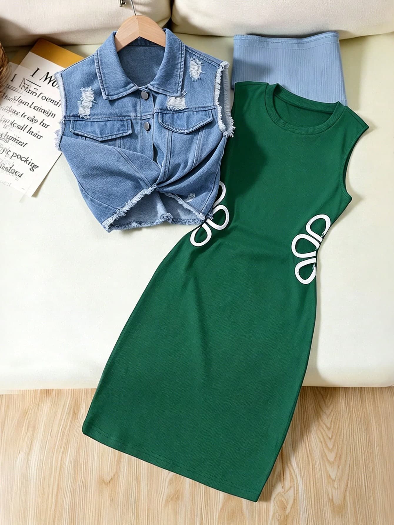 SHEIN Tween Girls 2-Piece Set:Green,Summer,Casual,School Outfit,Knit Cutout Back Cami Dress With Frayed Denim Vest,Blue Washed Twist Front Cropped Top Set