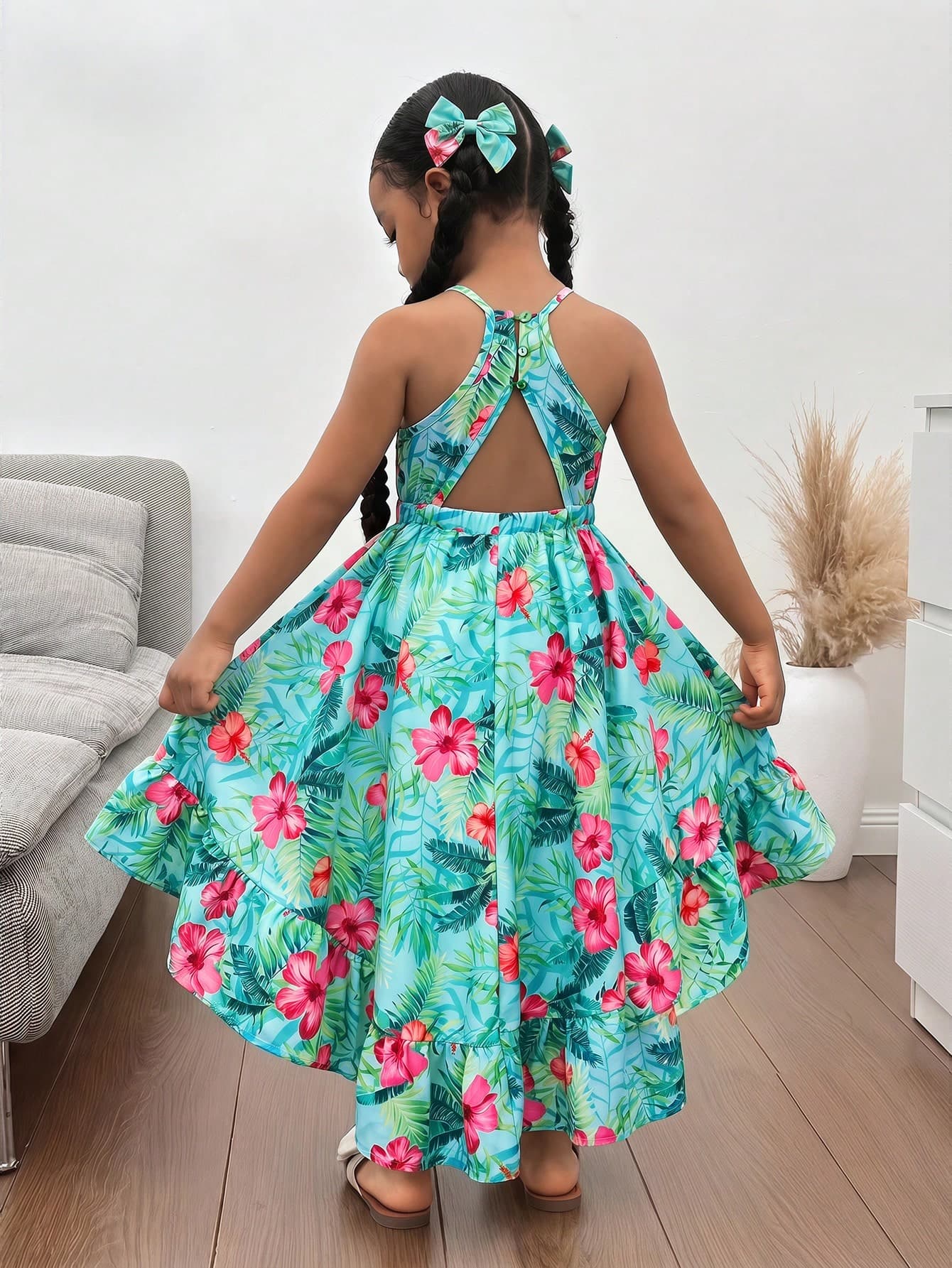 SHEIN Sky Blue Summer Elegant Matching Family Vacation Holiday Young Girl Floral Print Halter Ruffle Sleeveless Long Dress,Mom And Daughter Sisters Style