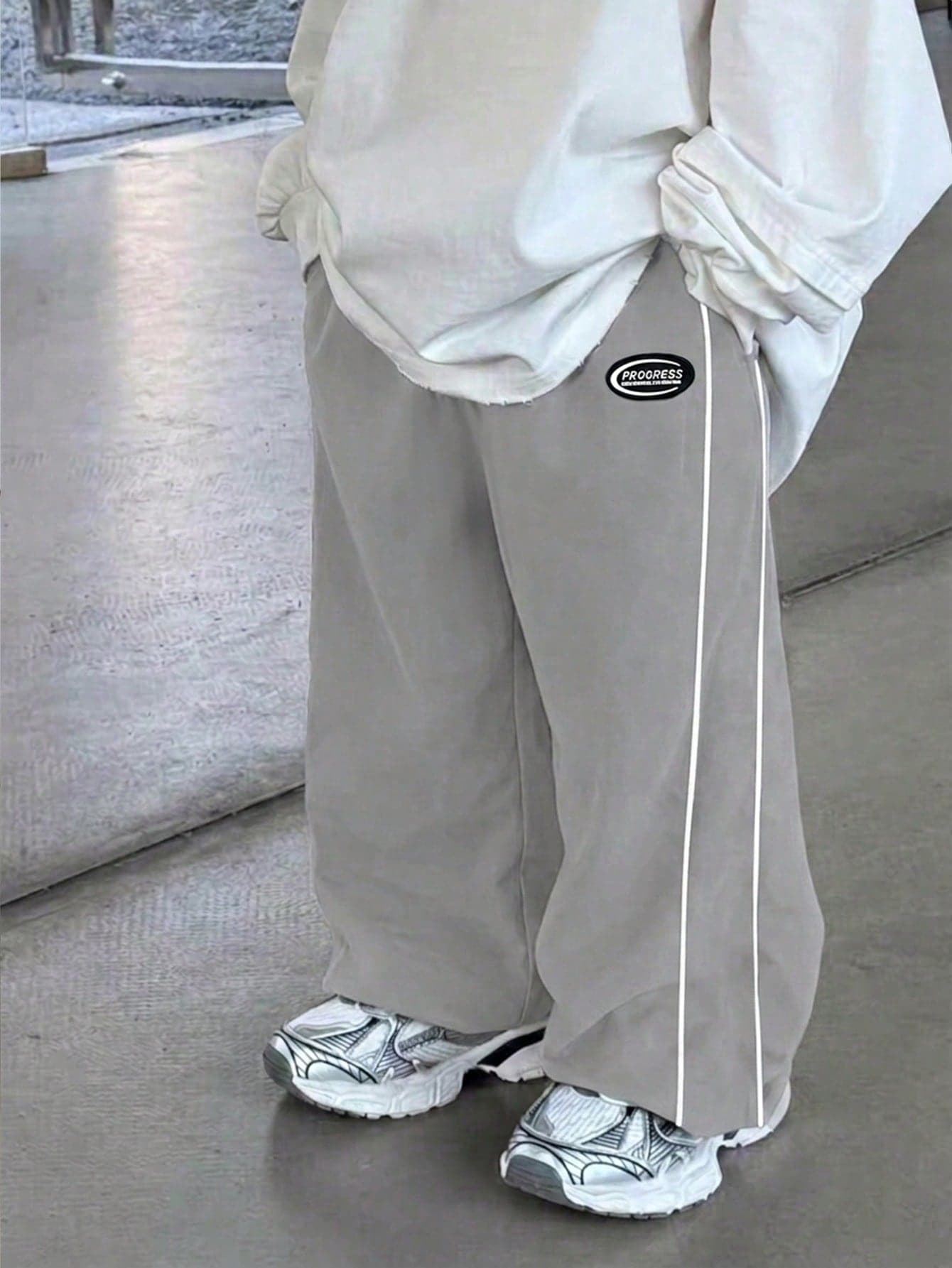 SHEIN 1pc Young Boys' Casual Sports Pants,White,Summer,Back-To-School,Straight Leg,Soft & Comfortable,Decorative Drawstring,Daily Wear,School,Outdoor,Sports