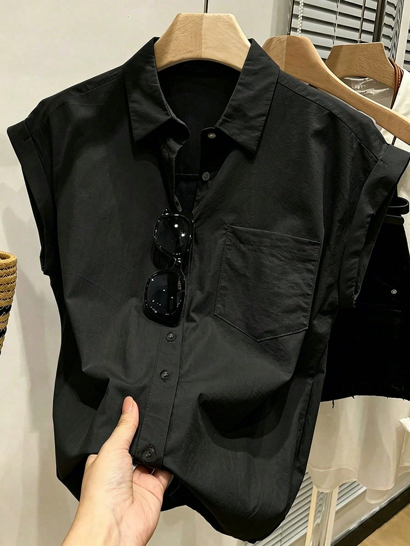 Franclia Black,Summer,Casual,Occasion Textured Collar Short Sleeve Shirt,Roll-Up Sleeve Single-Breasted Pocket Loose Top,Commute Minimalist Lightweight Shirt