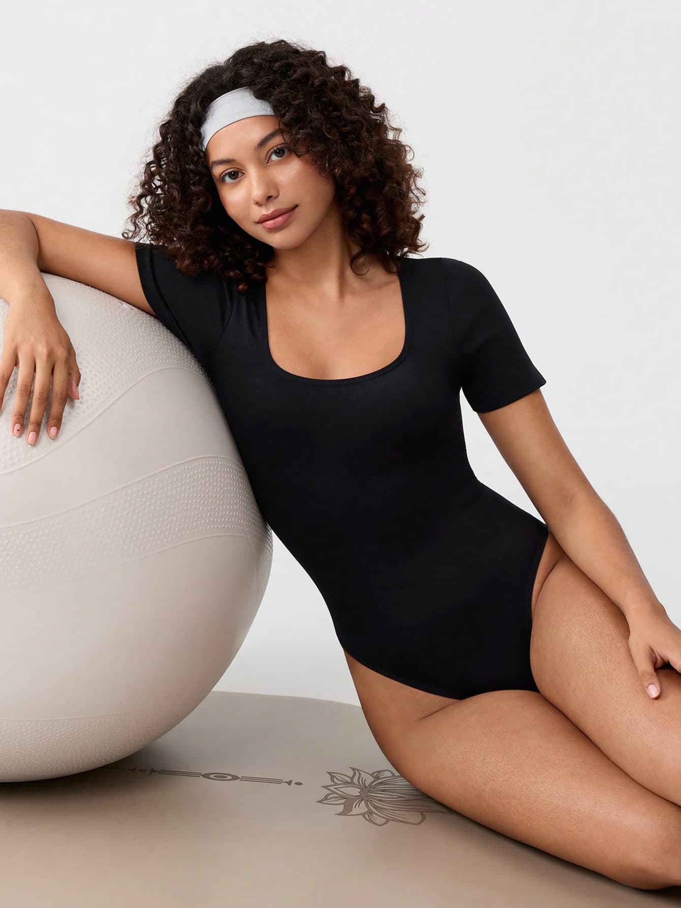 Loungeista 1pc Women Solid Color Shapewear Bodysuit, Tummy Control Slimming Jumpsuitfor Summer