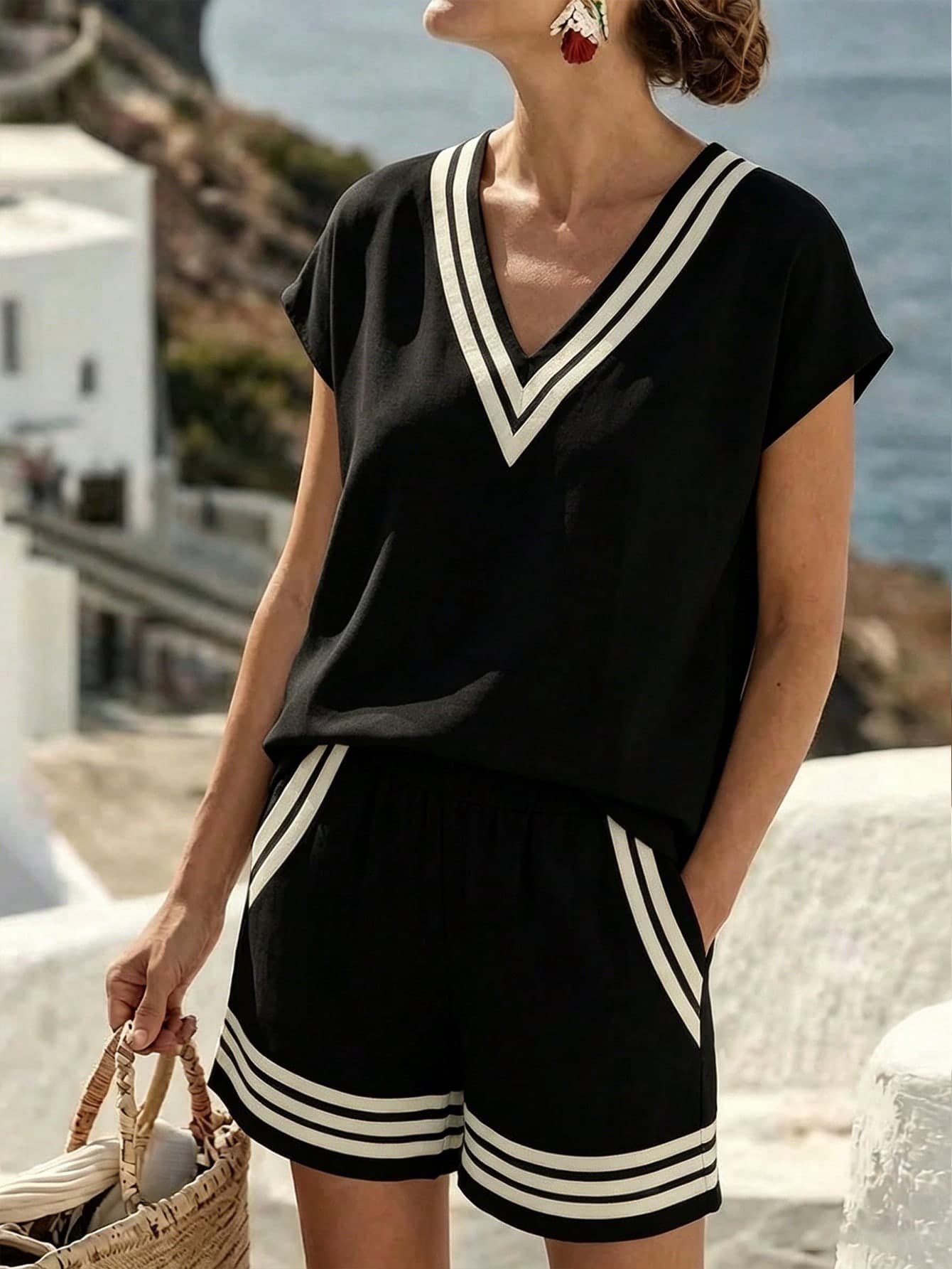 EMERY ROSE Women's Black And White Striped Summer Casual Vacation Holiday Two Piece Shorts Set,Boho Loose Fit High Waist Breathable Resort Lounge Beach Outfit