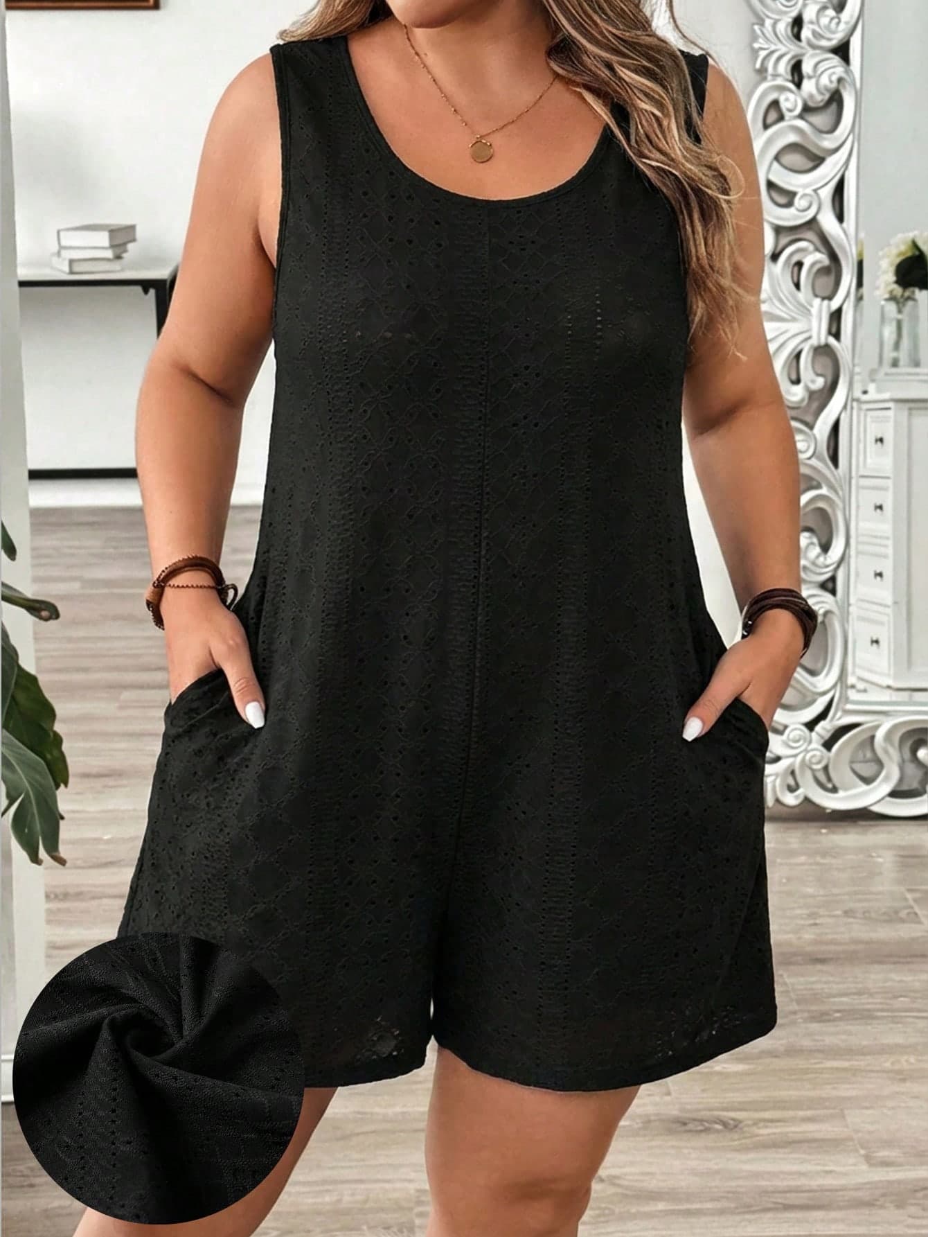 EMERY ROSE Plus Size Women's Black Jacquard Fabric Casual Jumpsuit With Pockets,Curve Sommar Round Neck Loungewear,Smart Casual Vacation Style Summer Daily Wear