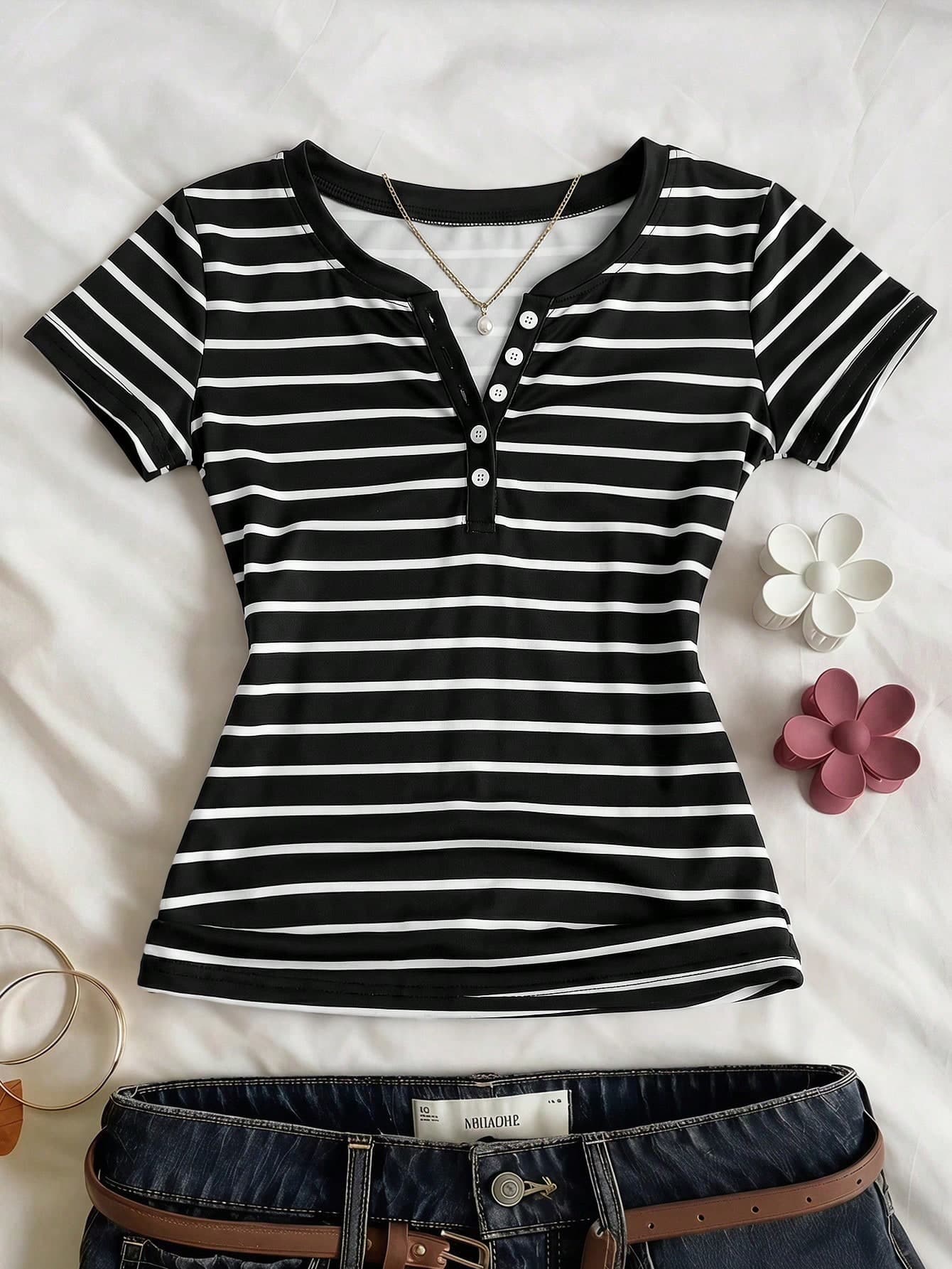 SHEIN Tween Girl Striped Button Half Placket Contrast Color T-Shirt