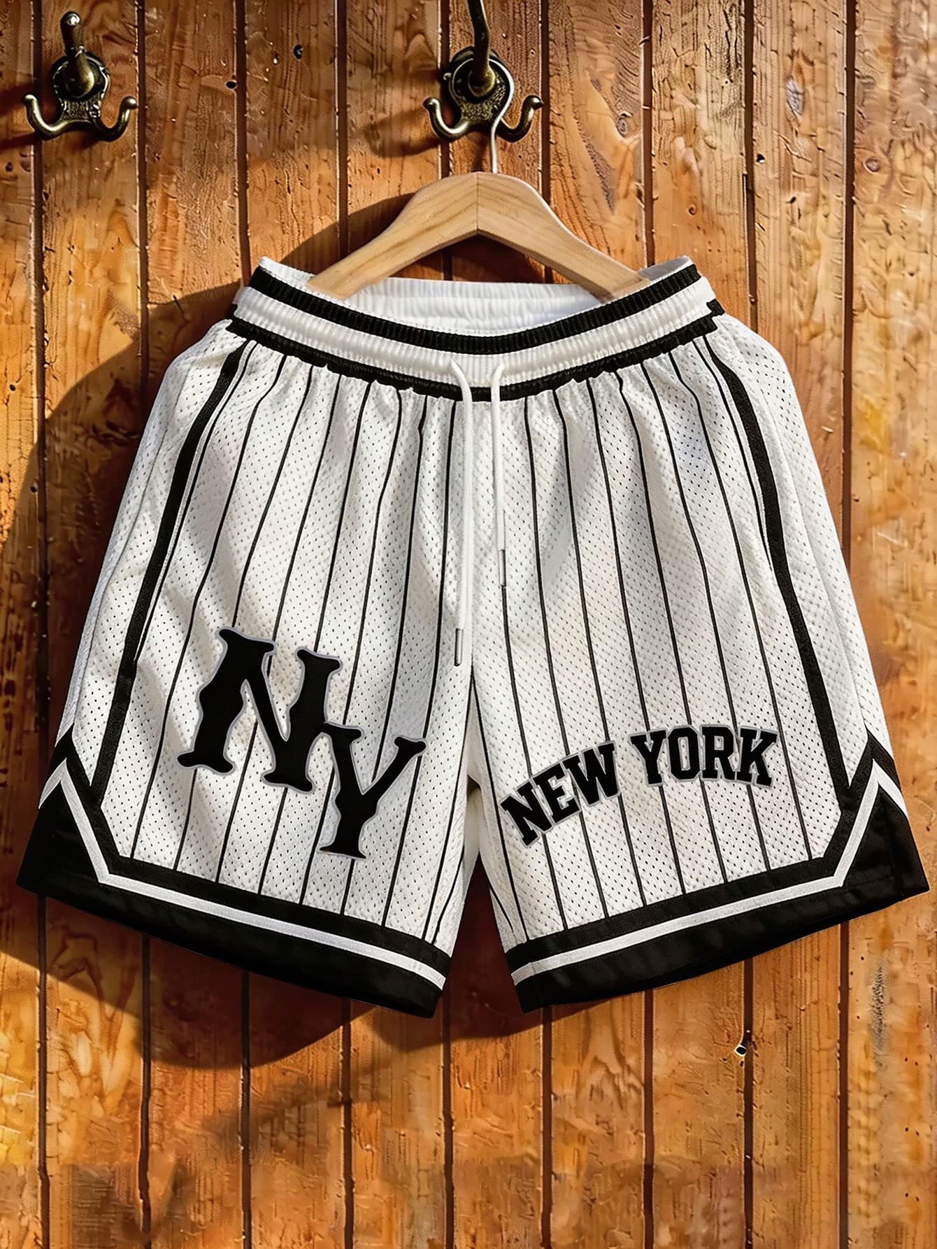 Aesthetic Post Men's NY Print Black And White Striped Mesh Basketball Shorts,Breathable Summer Streetwear Gym Shorts For Sports,Running,Casual & Weekend Wear,Soccer