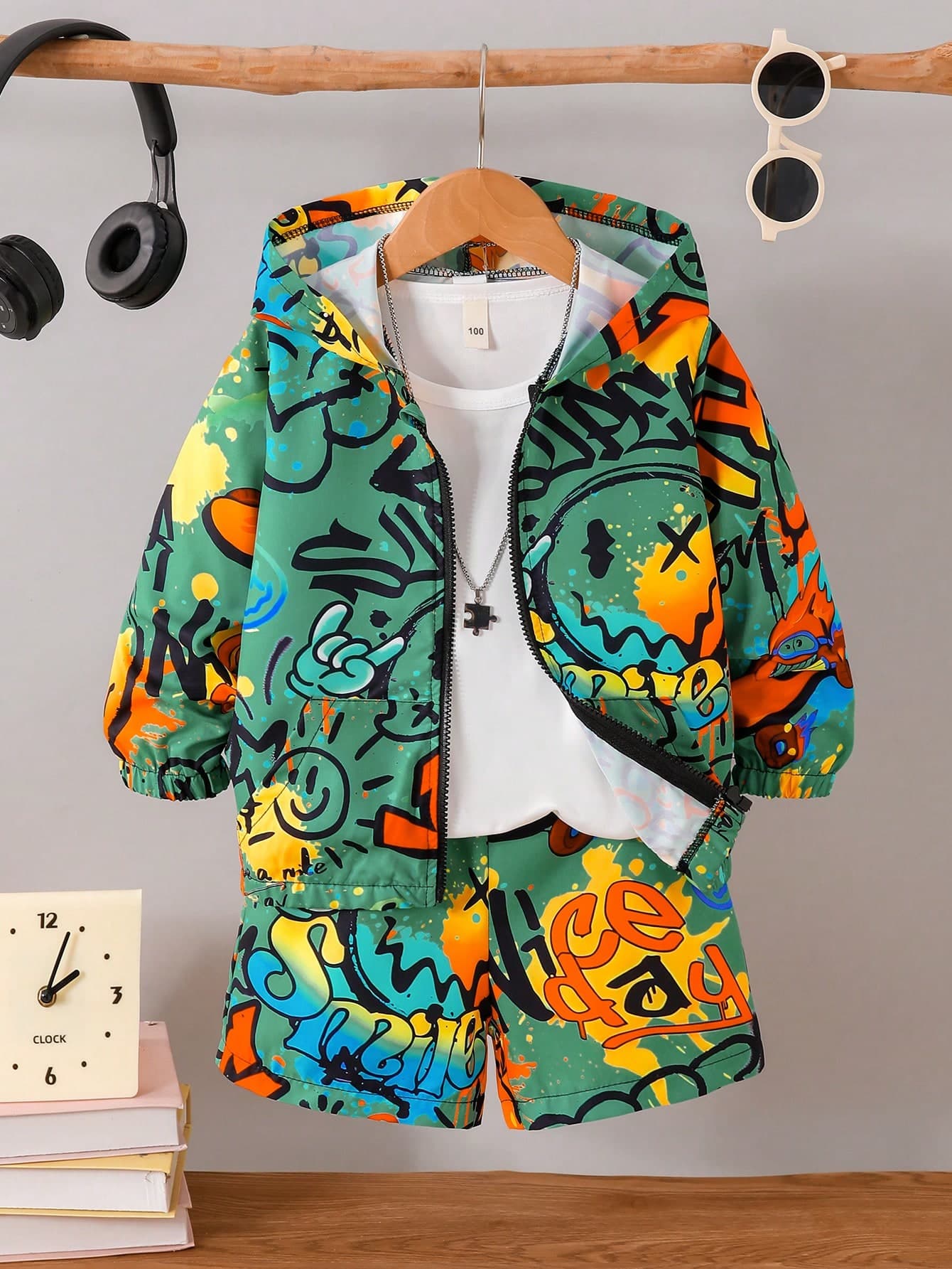 2pcs/Set Young Boy Graffiti Graphic Print Hoodie Jacket And Shorts Set, Suitable For Casual, School, Sports, Spring/Summer/Autumn