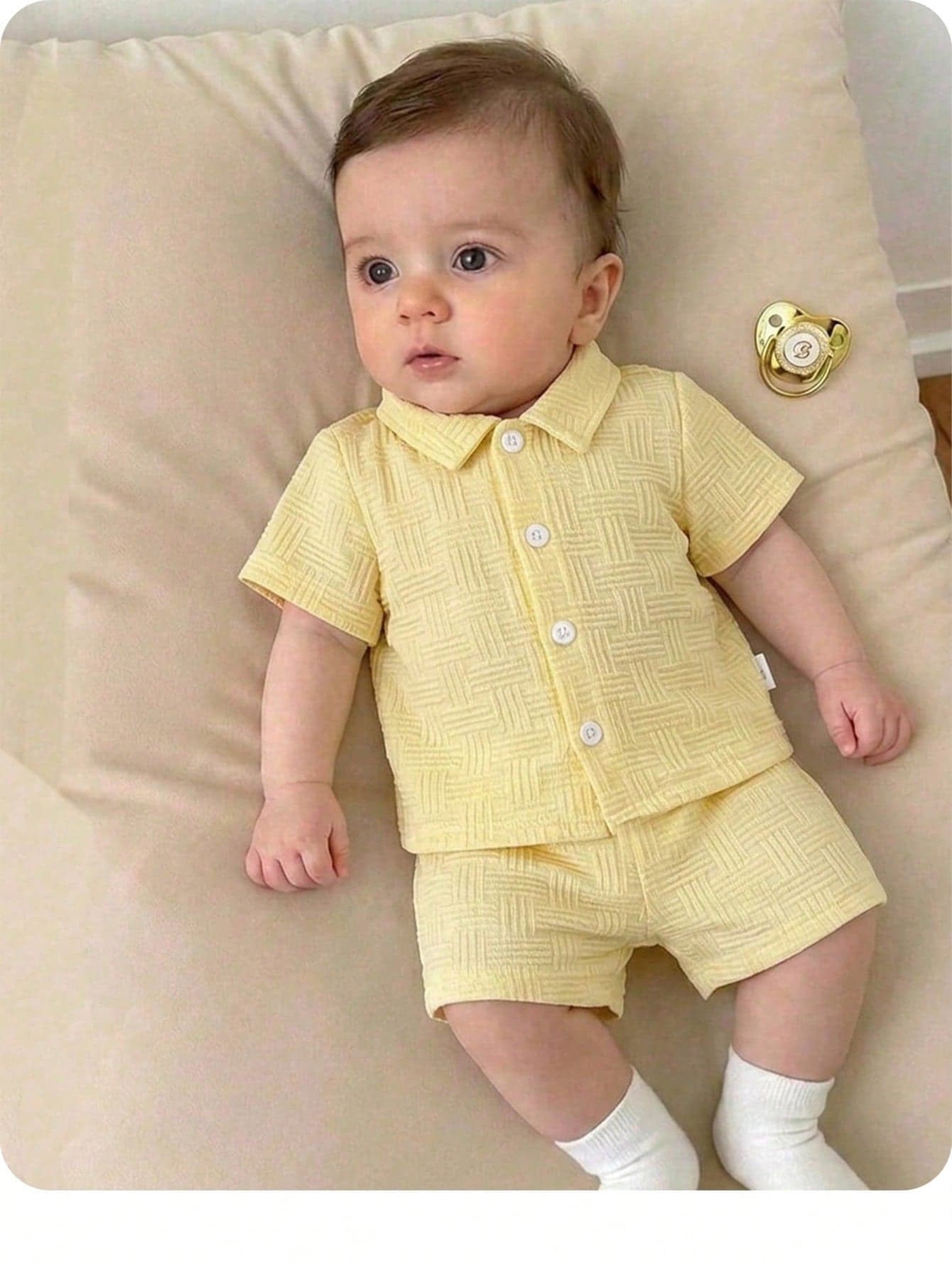SHEIN Newborn Baby Girl Cute Casual Summer Yellow Short Sleeve Polo Shirt And Elastic Waist Shorts Set Textured Street Fashion Toddler Boy 2pcs Outfit