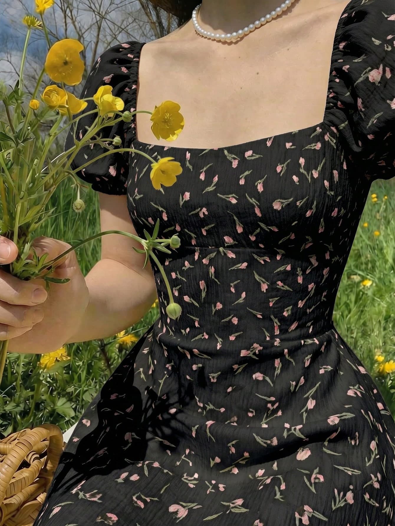 Skyraze Women's Floral Print Square Neck Elegant Waist Cinched Short Dress, Suitable For Party And Outings,Dresses For Women Summer