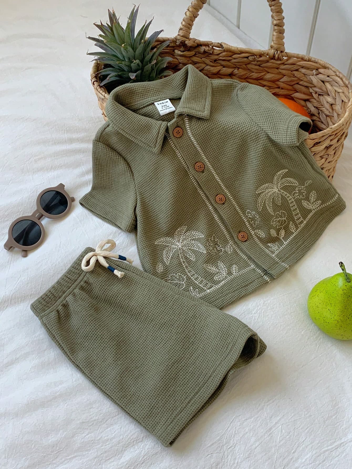 SHEIN Kids Young Boy Summer Casual Coconut Tree Embroidered Shirt & Shorts Set