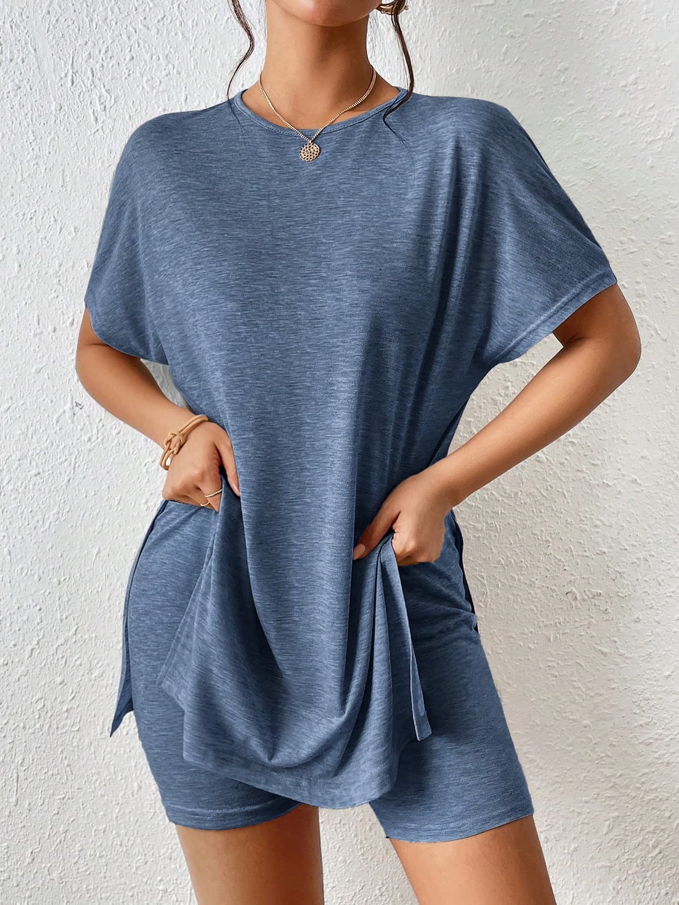 SHEIN Frenchy Batwing Sleeve Split Hem Tee & Biker Shorts Split Two Pieces,Summer Outfits For Women