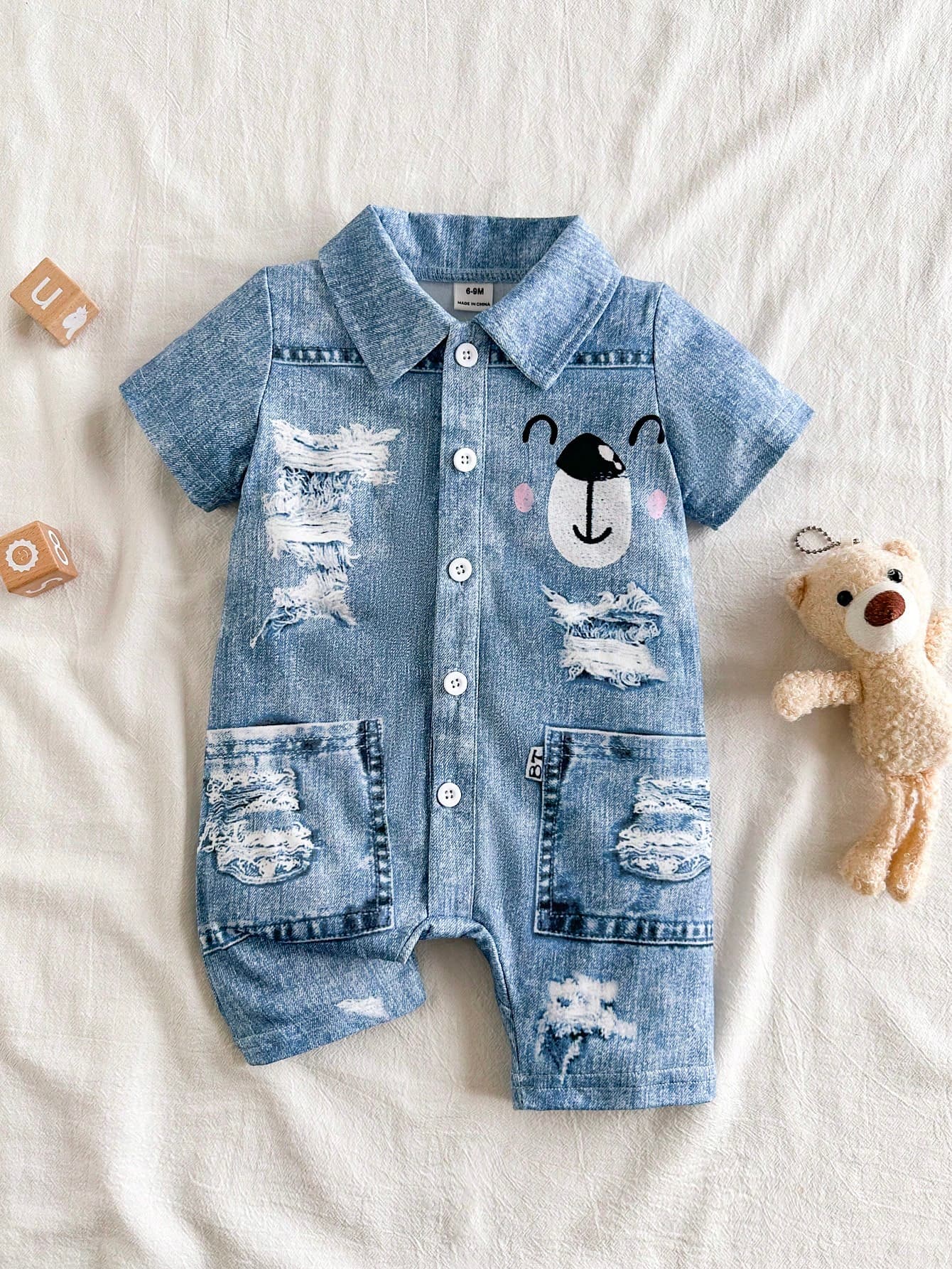 SHEIN Vintaside Kids Baby Boy Cartoon Pattern Denim Effect Printed Short Sleeve Jumpsuit