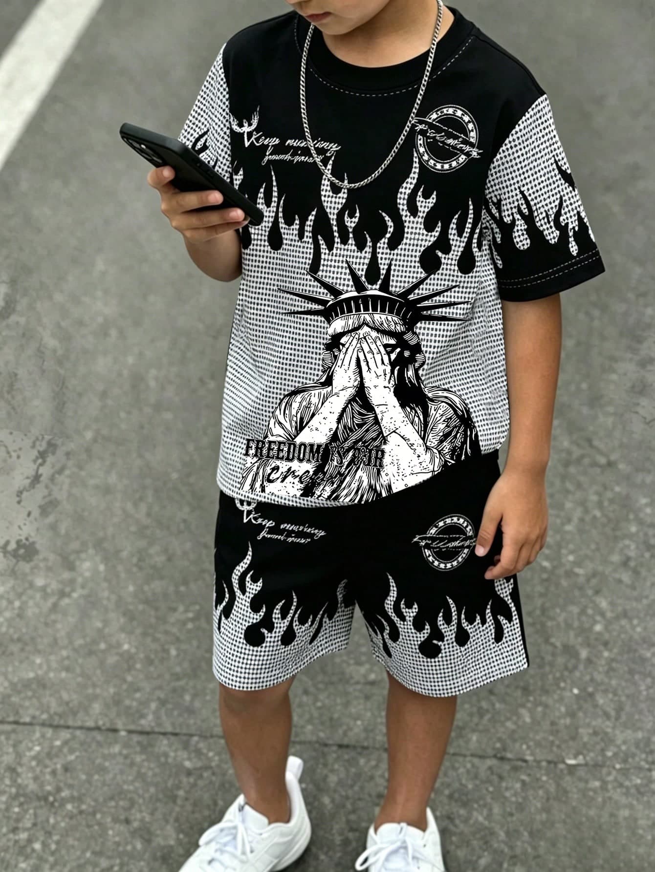 1 Set Tween Boys' Liberty Flame Outfit | Black & White Contrast Short Sleeve T-Shirt + Shorts 2 Piece Set, Street Style Vibe!