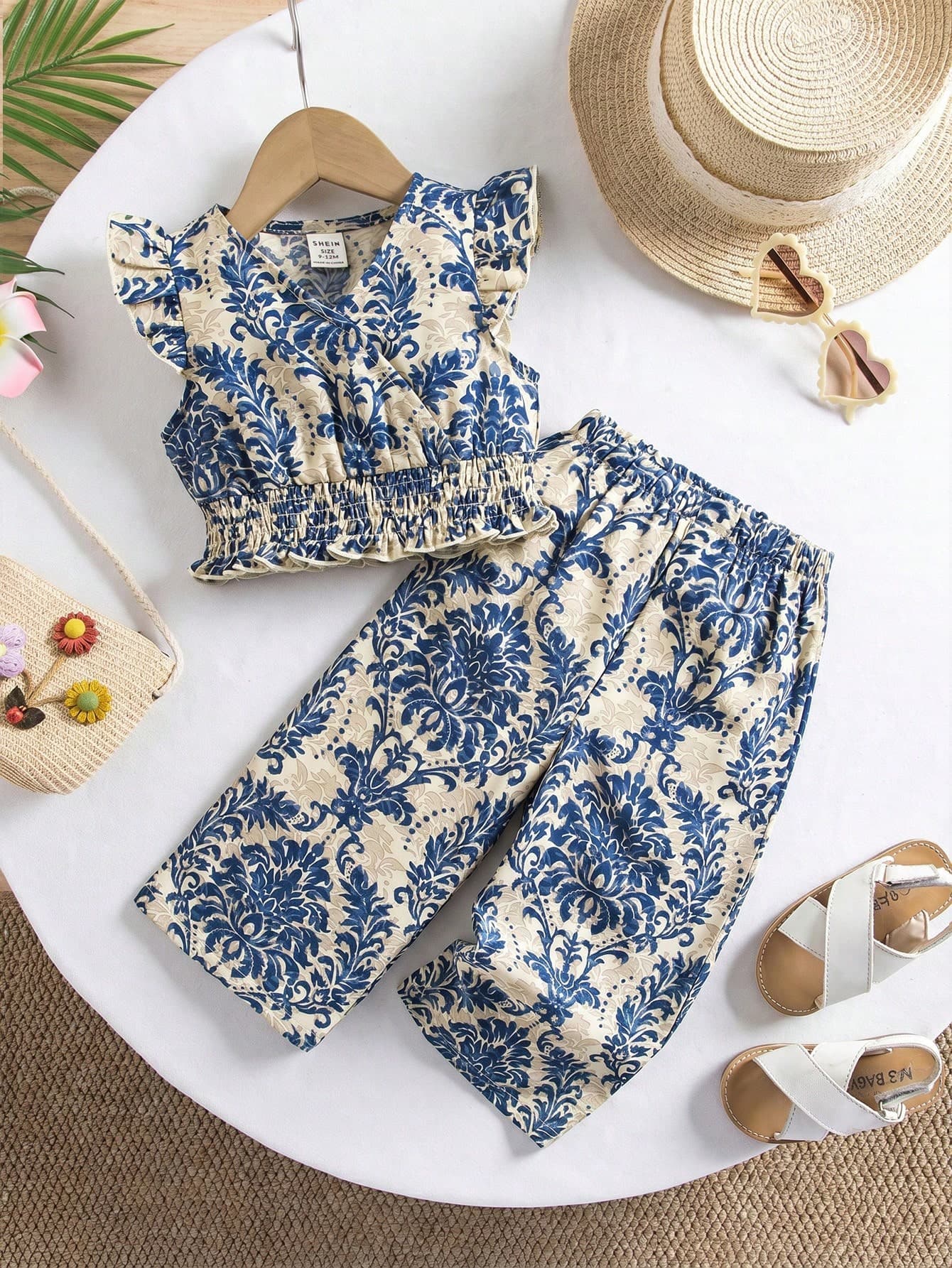 SHEIN Babygirl Vacation Casual Cute Floral Print Sleeveless Top And Elastic Waist Pants Set