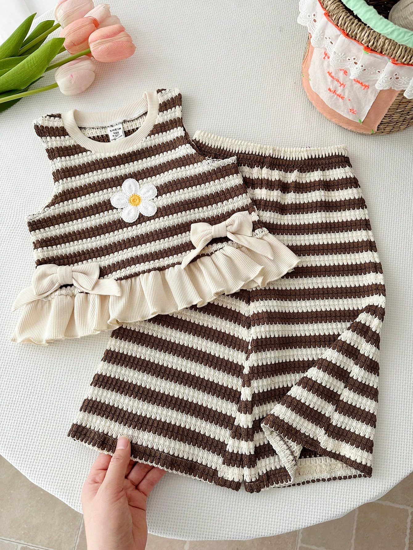 SHEIN 2pcs Baby Girl Knitted Striped Round Neck Patchwork Ruffle Hem Casual Vest And Leggings Set