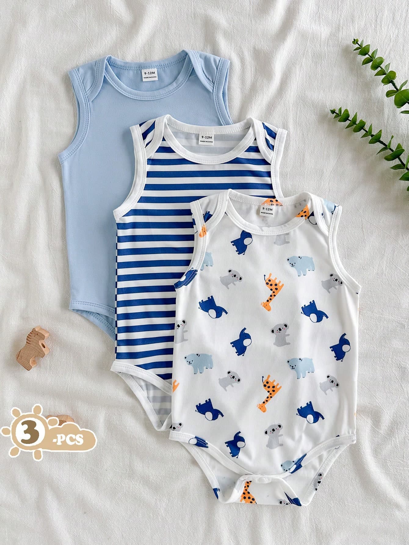 SHEIN Vintaside Kids 3pcs Baby Boys Cute White Summer Casual Family Matching Sleeveless Tank Top Set,Cartoon Animal Print,Blue Stripes,Knitted Fabric Loose Fit Toddler