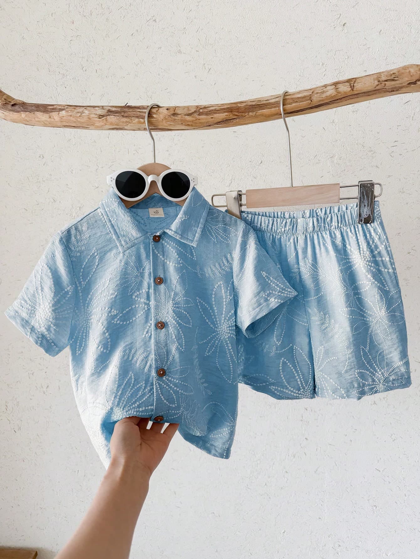 SHEIN 2pcs Kids/Young Boy Summer Casual Holiday Shirt And Shorts Set, Holiday Outfit, Boys Summer Set