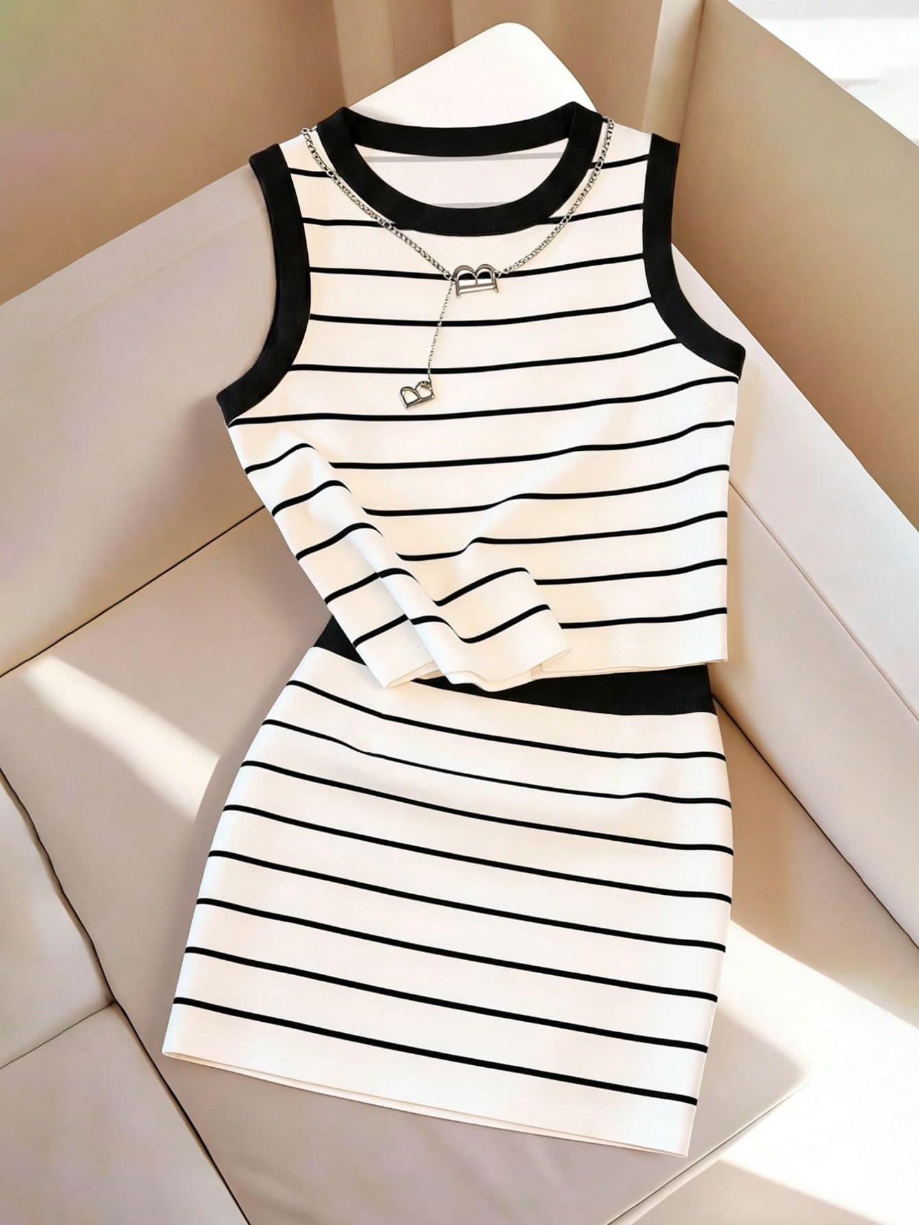 GlowEve 2pcs/Set Women's Colorblock Striped Sleeveless Crop Top And High Waist Mini Skirt Set, Sexy & Elegant, Suitable For Dates, Valentine's Day, Parties, Vacation, Daily Commute