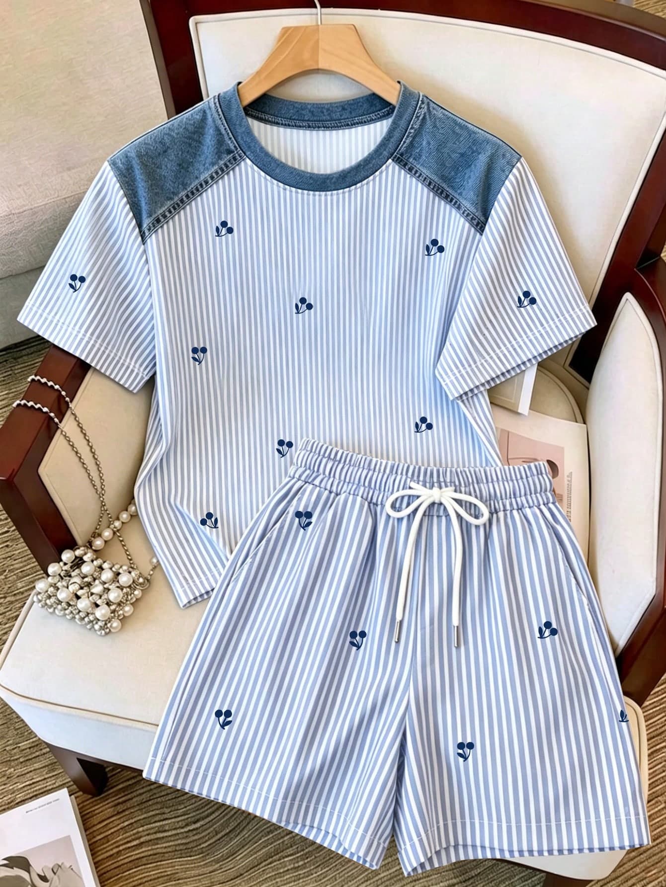 Franclia Women's Casual Striped Patchwork T-Shirt And Shorts 2 Pieces Set, Summer