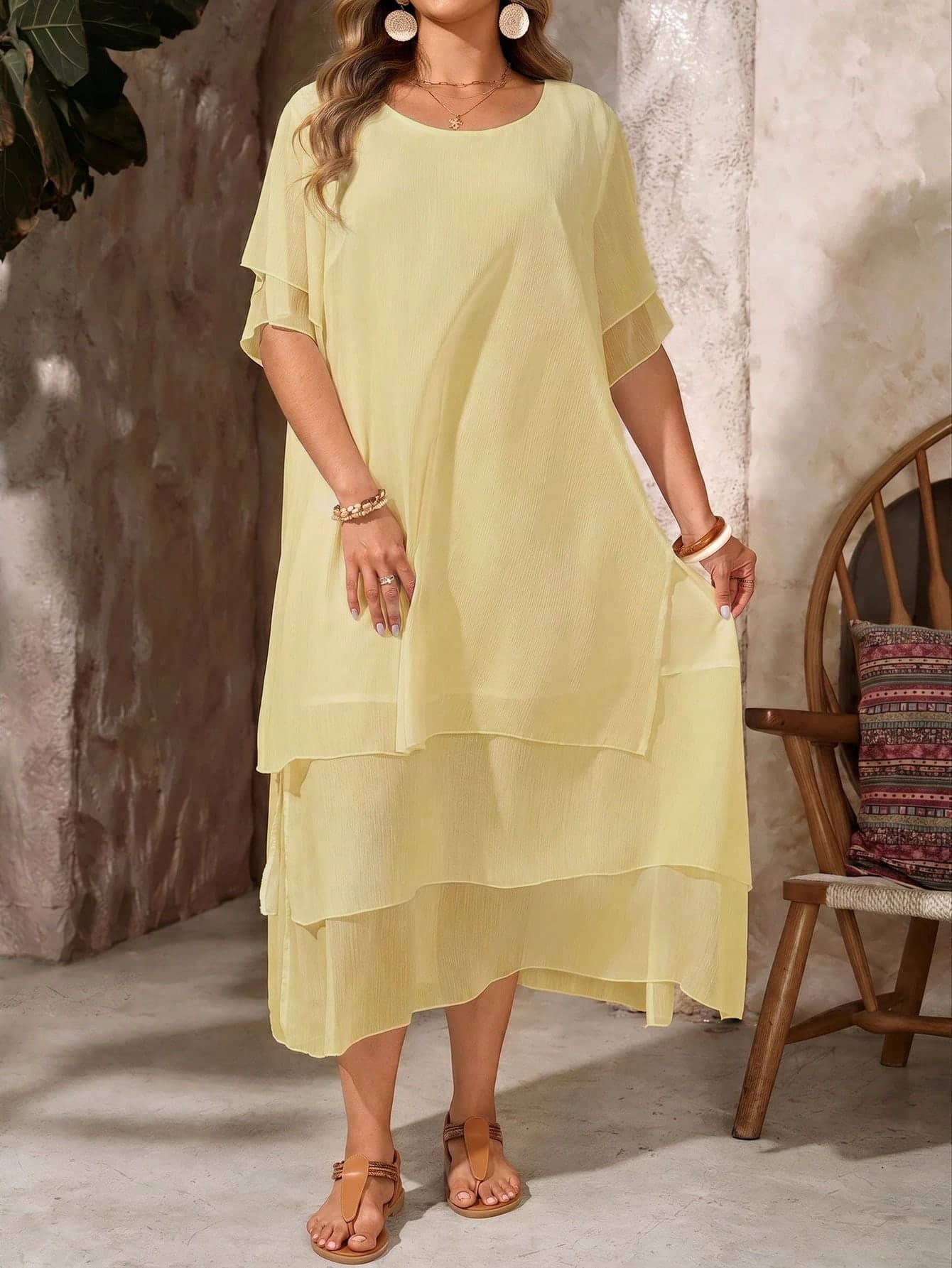 EMERY ROSE Plus Size Casual Dress, White Round Neck Sleeveless Asymmetrical Flowing Hem Bohemian Dress, Suitable For Spring & Summer