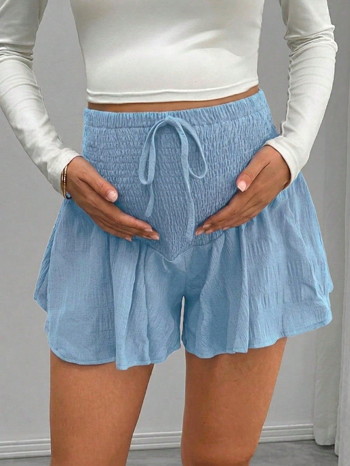 SHEIN Pregnant Women's Solid Color Tie-Knot Casual Loose Leg Shorts