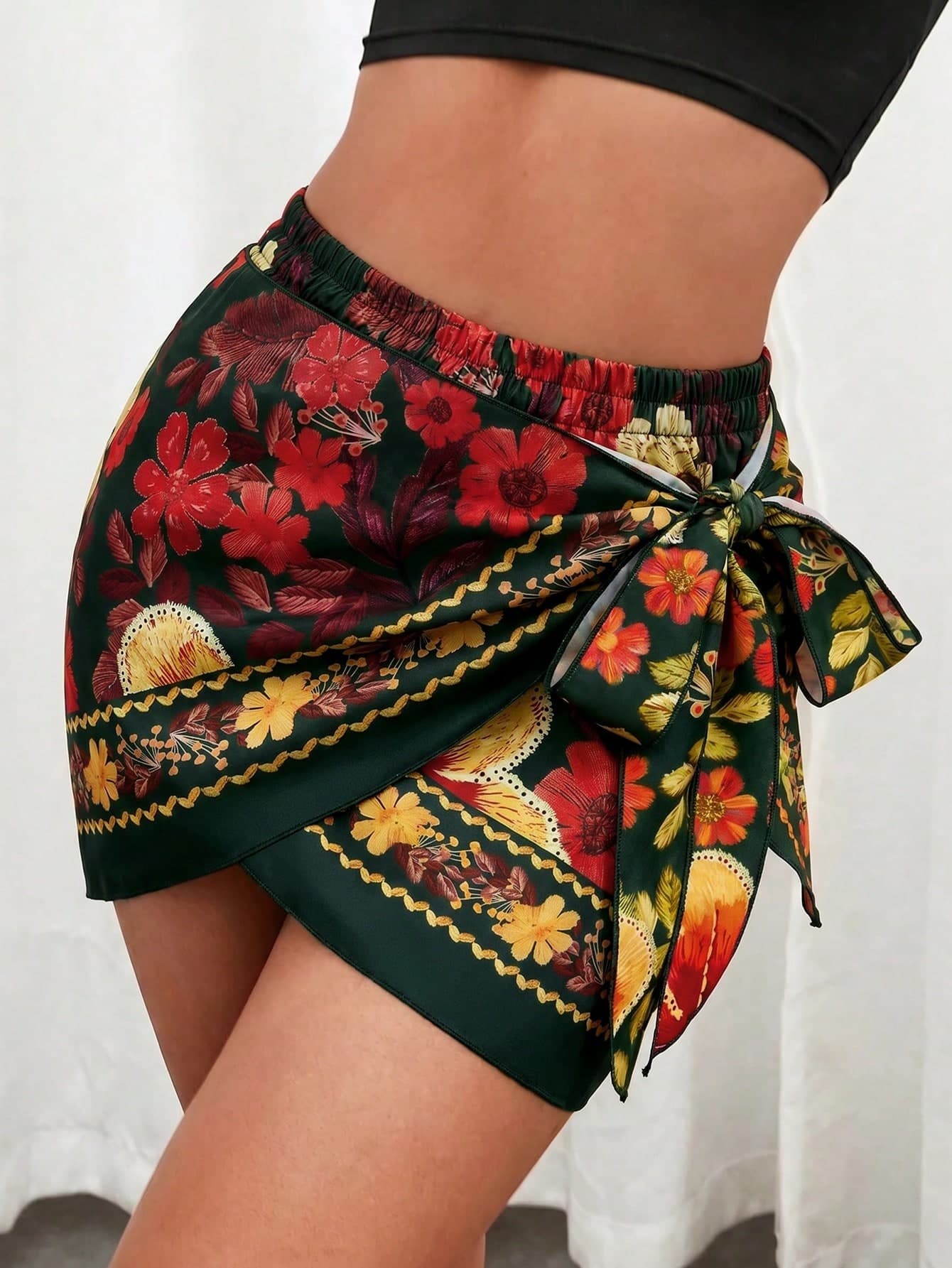 SHEIN SXY Dark Green Elastic Waist Women's Floral Patterned Shorts With Stylish Bow Knot For Vacation And Beach Summer Boho