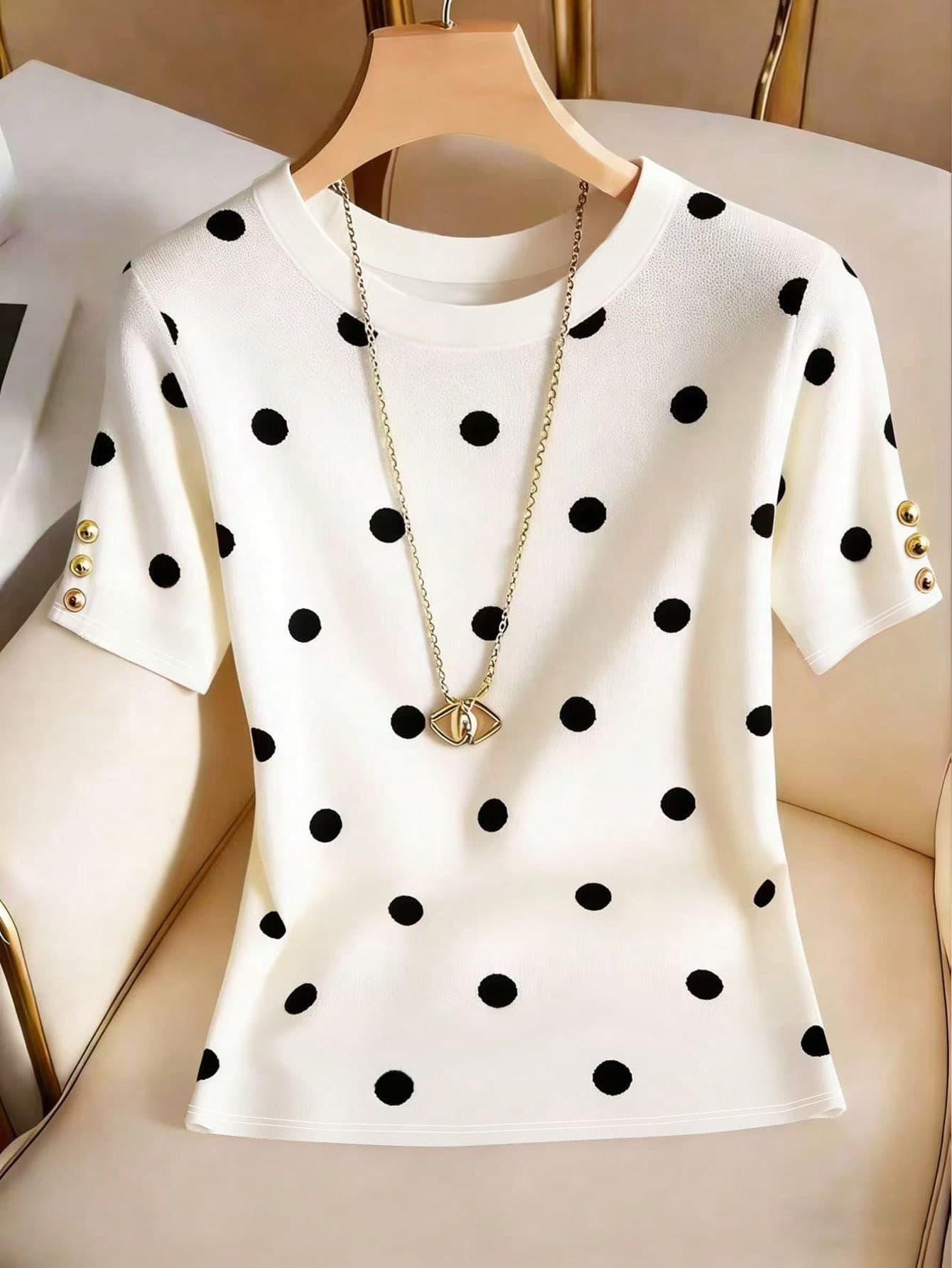 Franclia Women's Round Neck Polka Dot Casual Versatile Daily Wear Short Sleeve T-Shirt