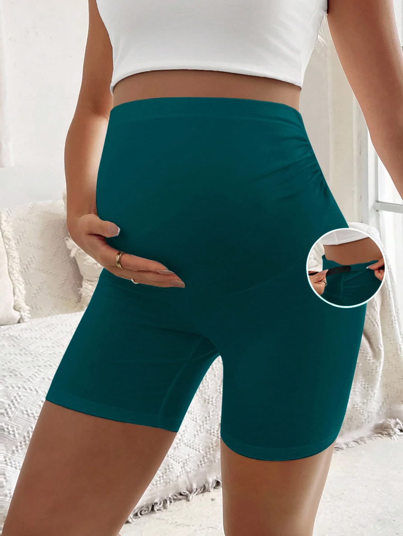 SHEIN Maternity Solid Color Adjustable Waist Casual Versatile Daily Outing Tight Fit Base Shorts