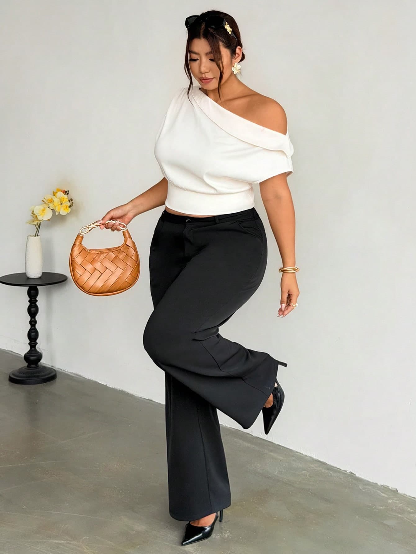 Firerie Plus Size Women Elegant Asymmetric Asymmetric Neck Top, Suitable For Valentine's Day And Summer Wear, Women's Spring/Summer Elegant Fashion New Commuting Office Daily Holiday Music Festival Asymmetric Ruffle Blouse