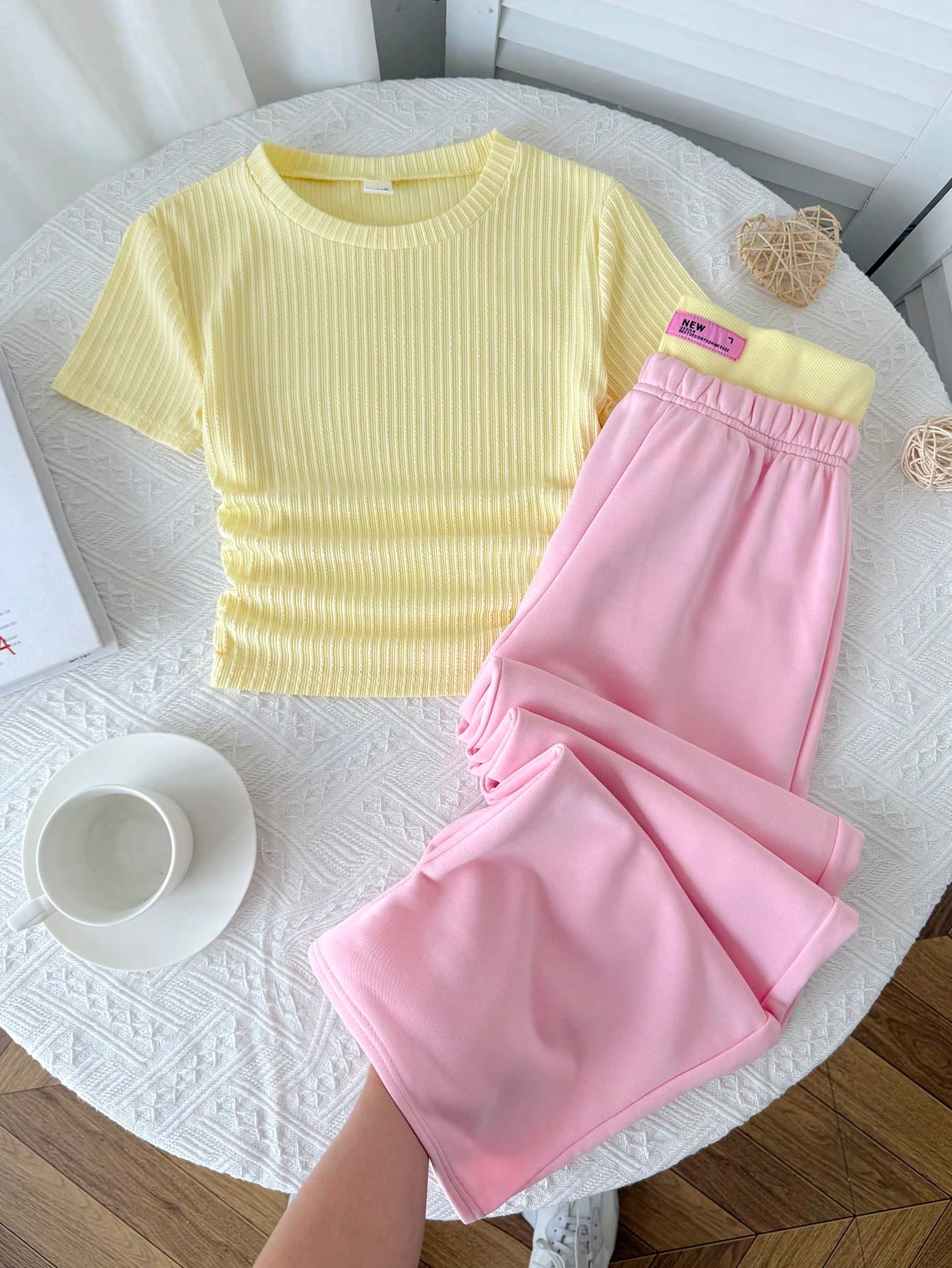 Tween Girl 2-Piece Set Fitted Casual Round Neck Ruched Knit Jacquard Striped Top And Colorblock Y2K Pink Patchwork Yellow Waistband Straight Leg Wide Leg Knit Pants Set Kids Outfit