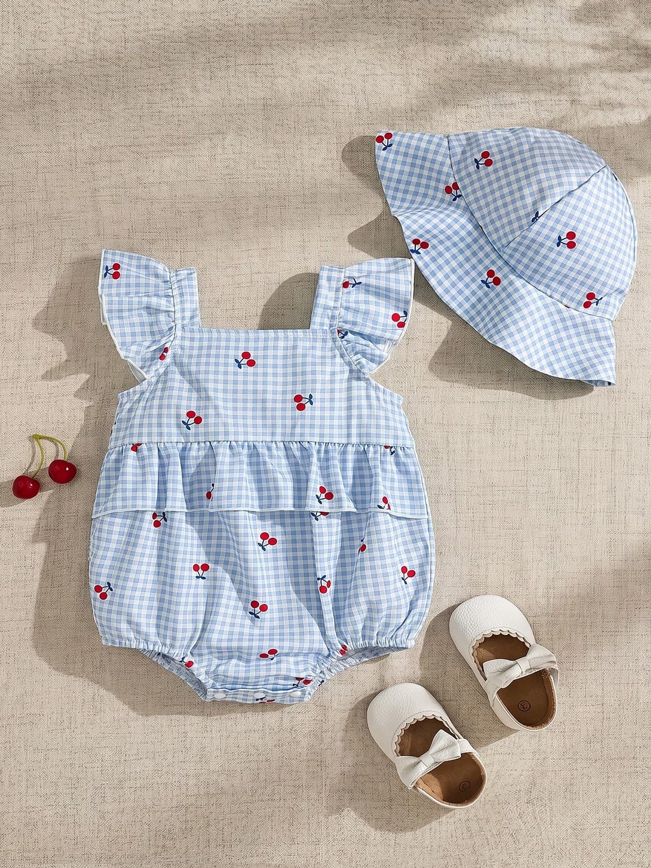 SHEIN 1pc Baby Girls Blue & White Cherry Fruit Print Cute Casual Fresh Sweet Fashion Korean Style Flutter Sleeve Ruffle Design Romper + Round Hat Sun Hat Bucket Hat, Versatile For Summer Daily Outings, Park, Amusement Park, Travel, Vacation, Party And Various Occasions