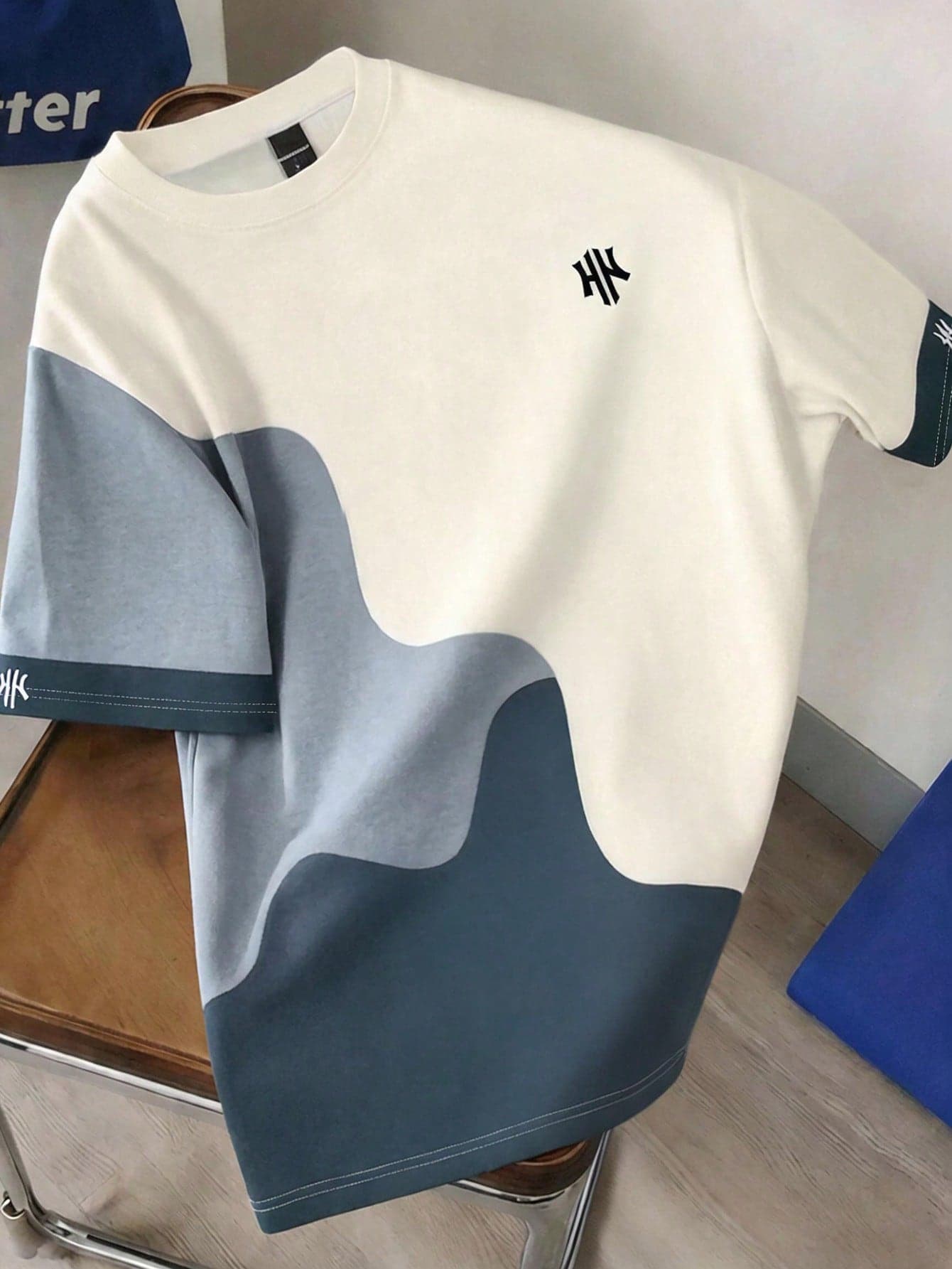 Manfinity Joysei Men's Casual Graphic Print Contrast Color Round Neck Short Sleeve T-Shirt, Summer, Holiday