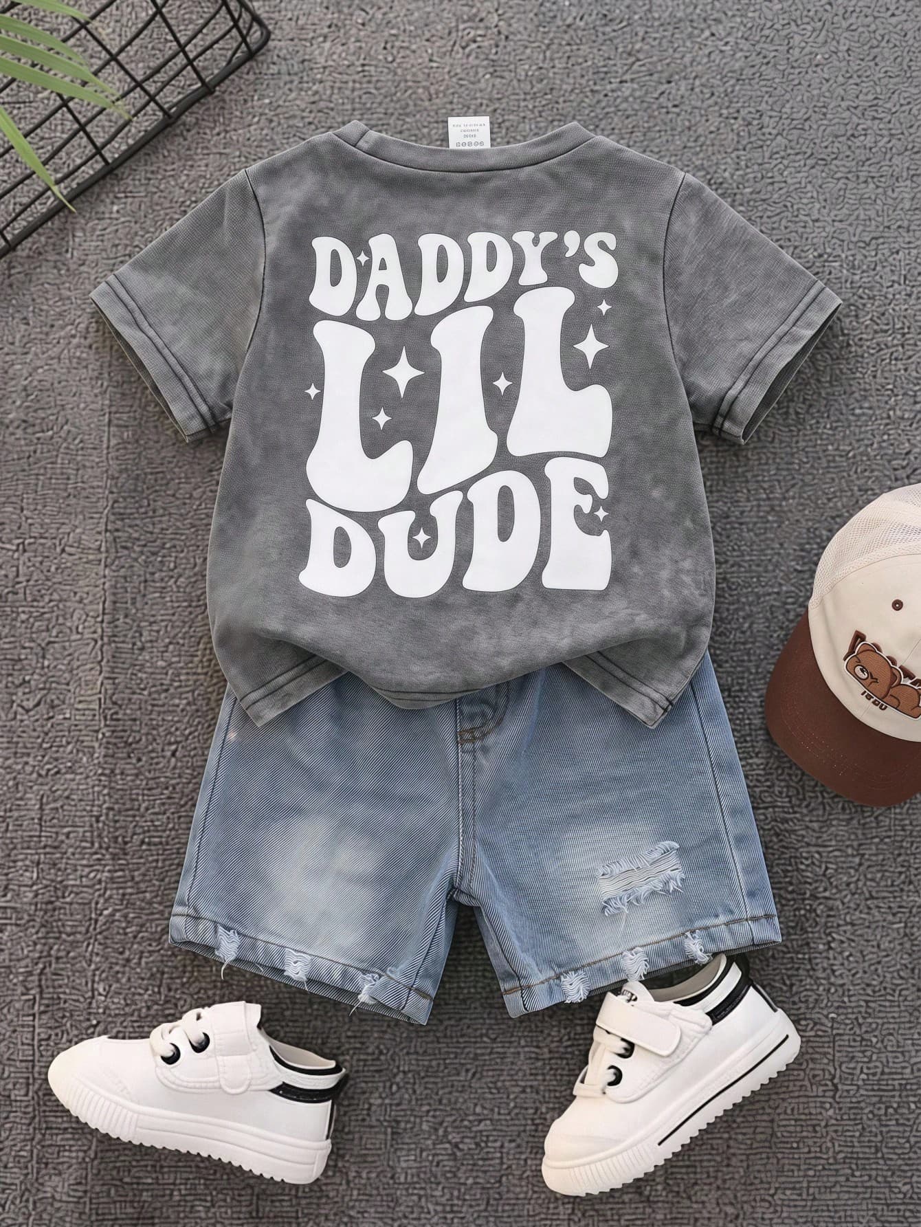 SHEIN 2pcs/Set Baby Boy Summer Casual Street Style Denim Knit Top And Denim Shorts Set, Infant Boy Denim Outfit, T-Shirt Set, Holiday Set, Summer Set