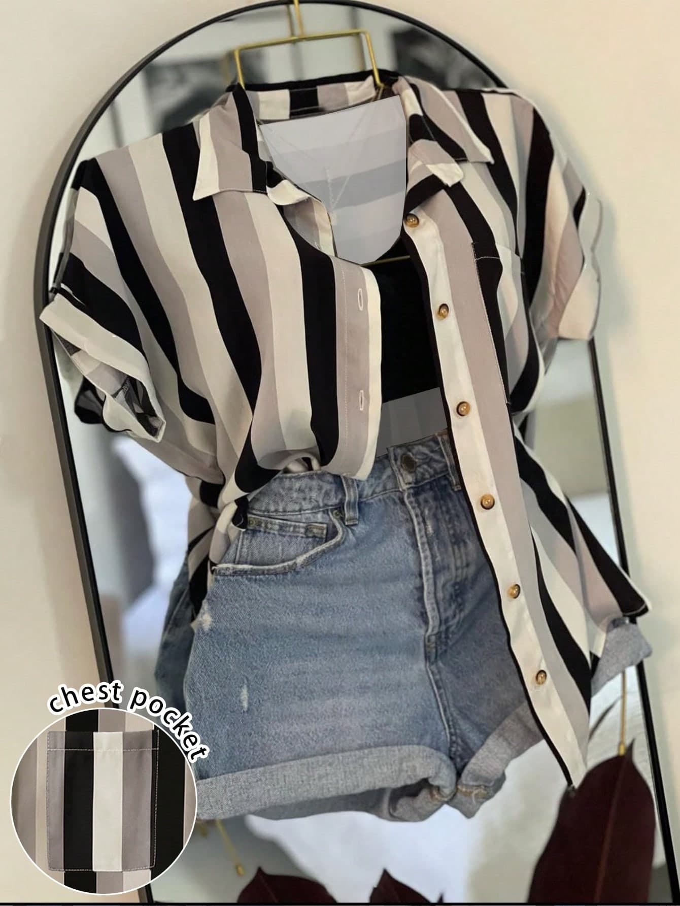 EMERY ROSE Women's Summer Striped Pocket Casual Vacation Front Button Short Sleeve Shirt