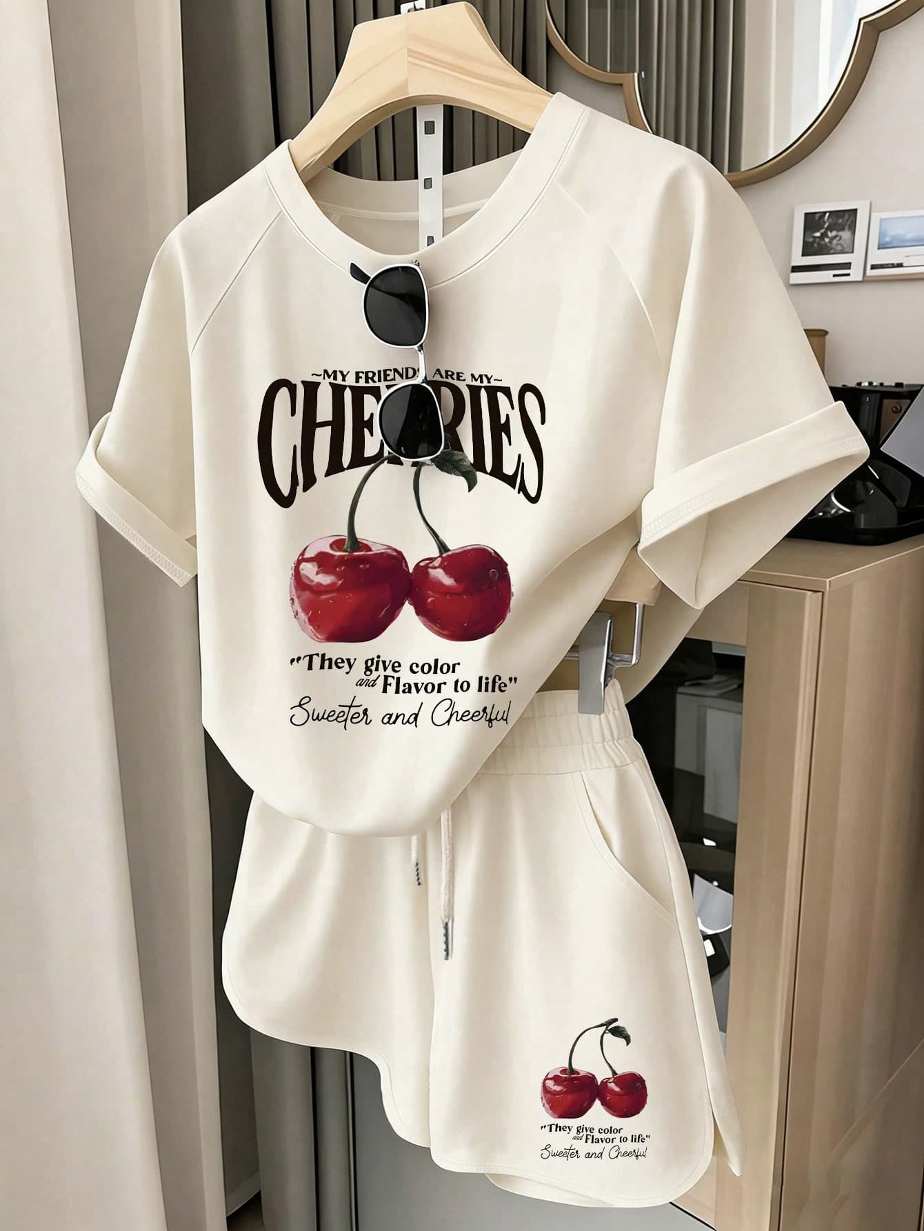 Resyla Women's T-Shirt And Shorts Set, Minimalist Aesthetic Cherry Print Pattern, English Letter Print Pattern, Summer Outing Top, Pattern Design, Premium Feel, Casual Versatile, Daily Wear, Outdoor, Shopping, Travel Outdoor Outfit