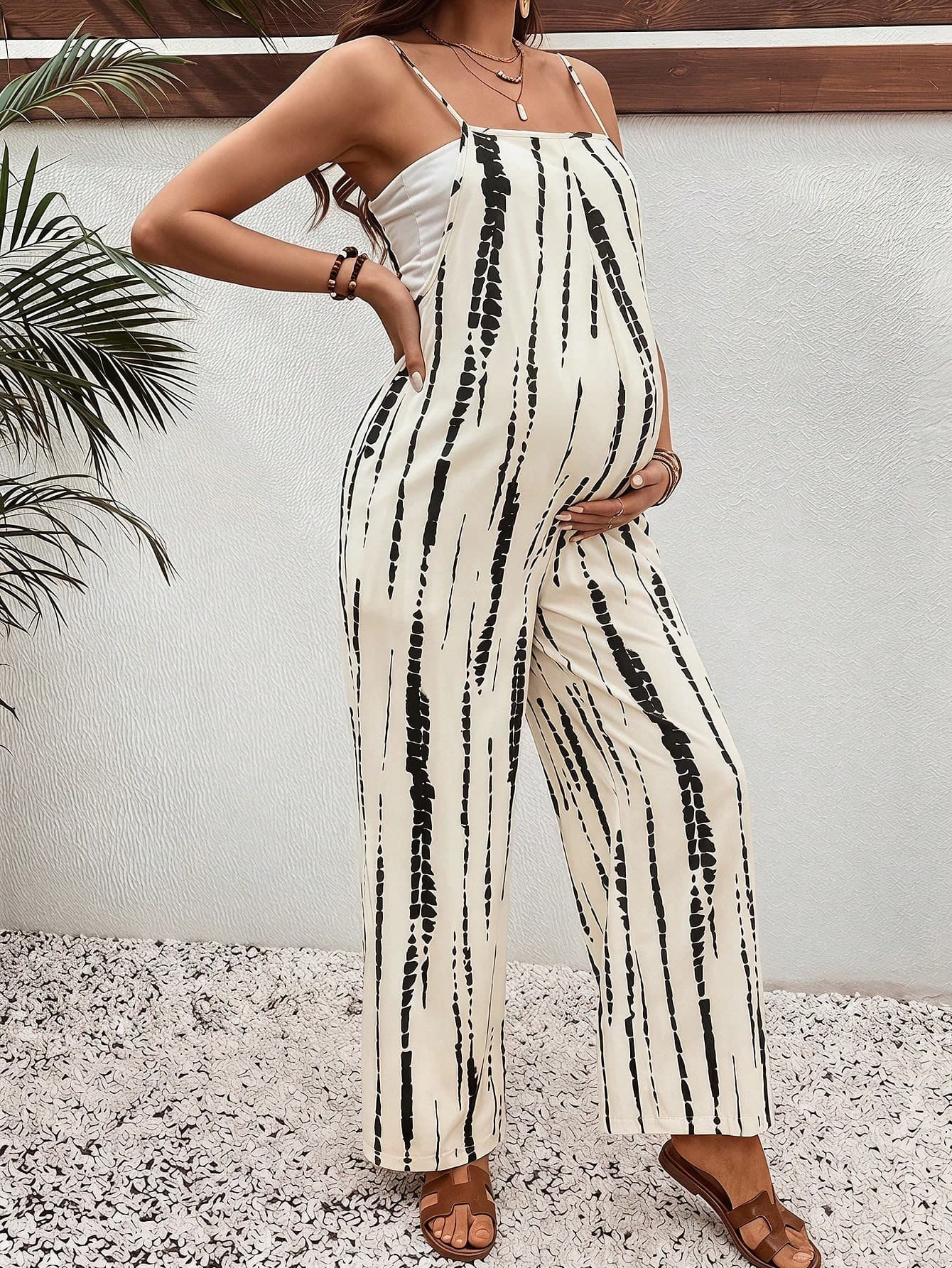 SHEIN Water Ripple Print Jumpsuit For Pregnant Women - Perfect For Summer Casual Vacations.