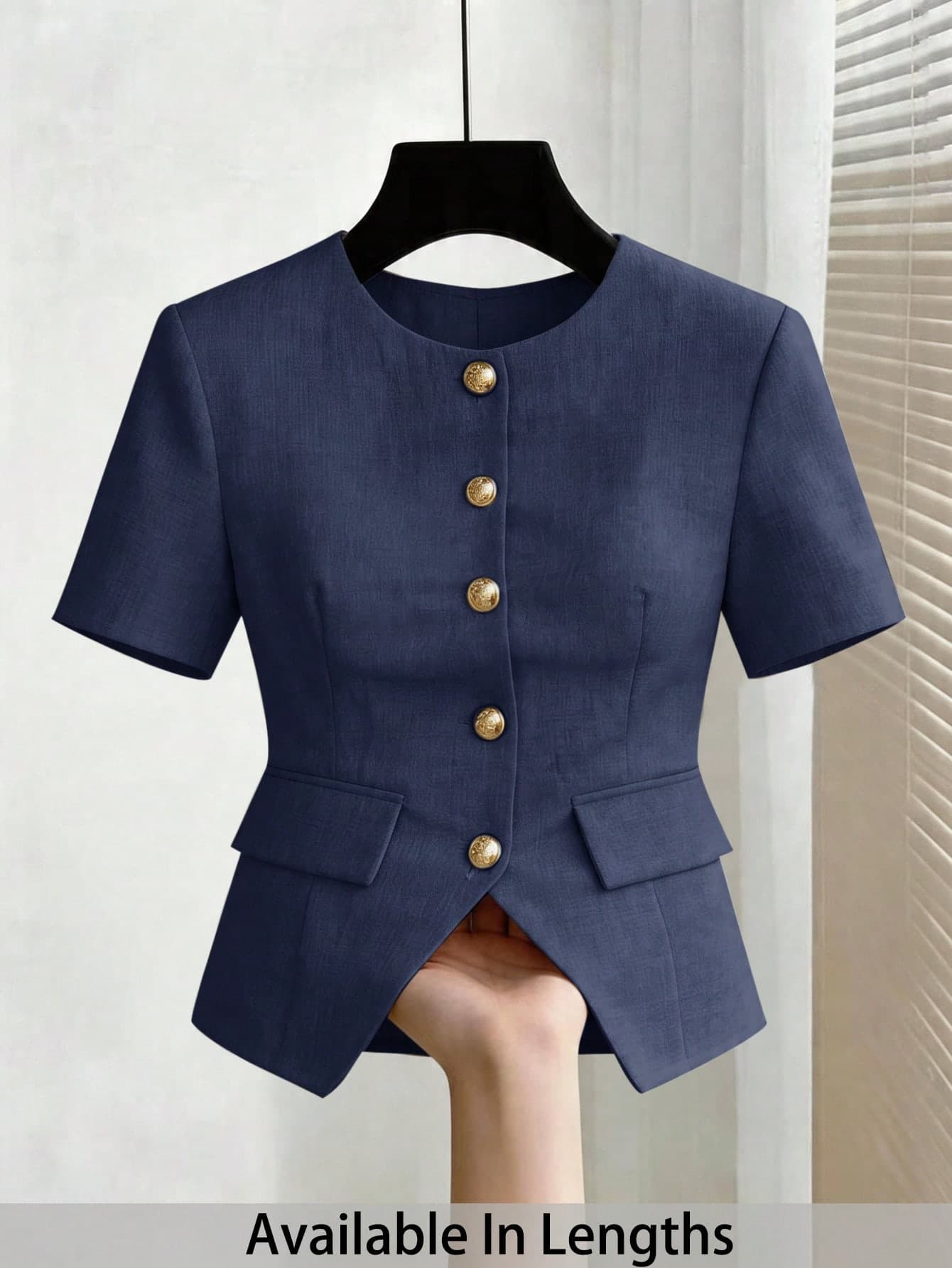 SHEIN Tall CURVE Plus Size Women's Elegant Short Sleeve Lightweight Jacket, Gold Buttons, Suitable For Work Or Casual Occasions. Short Sleeve Blazer, Linen Material, Casual Shirt, Round Neck Short Sleeve Shirt, Button Front Shirt, Waist Design, Women's Formal Shirt, Summer Style