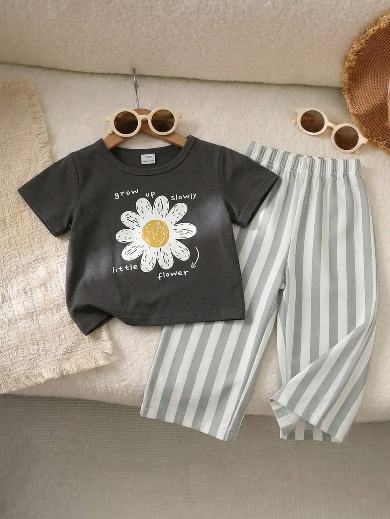 SHEIN 2pcs Infant Girl Summer Fashionable Simple Street White Short Sleeve T-Shirt With Black Embroidered Chest Decoration And Apricot Striped Pants Set Suitable For Daily School