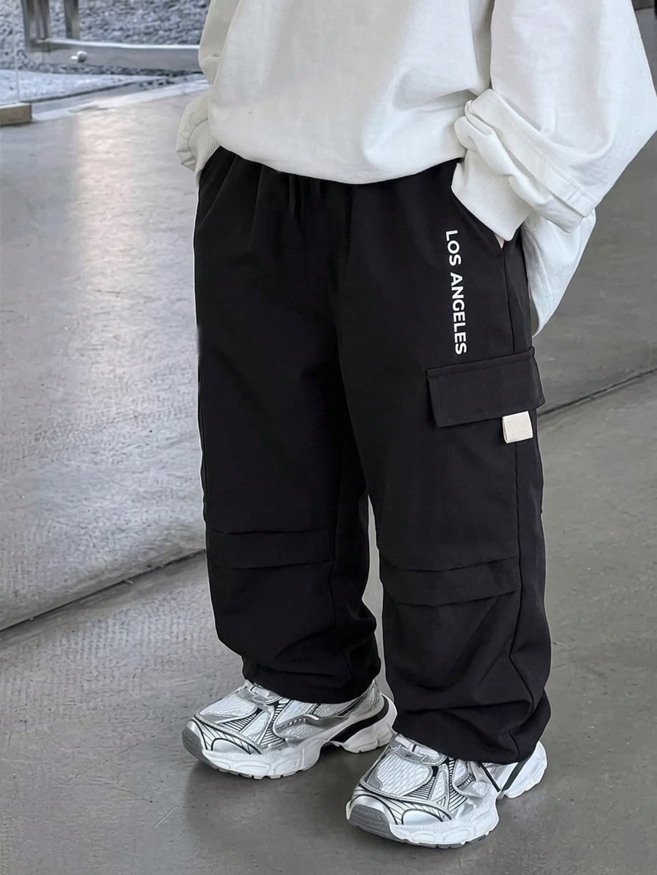 Kids Young Boy Casual Graphic Print Loose Fit Cargo Pants With Pockets, Suitable For Commuting, School, Daily Casual, Travel, Sports In Spring, Summer, Autumn, Winter Black Cargo Pants