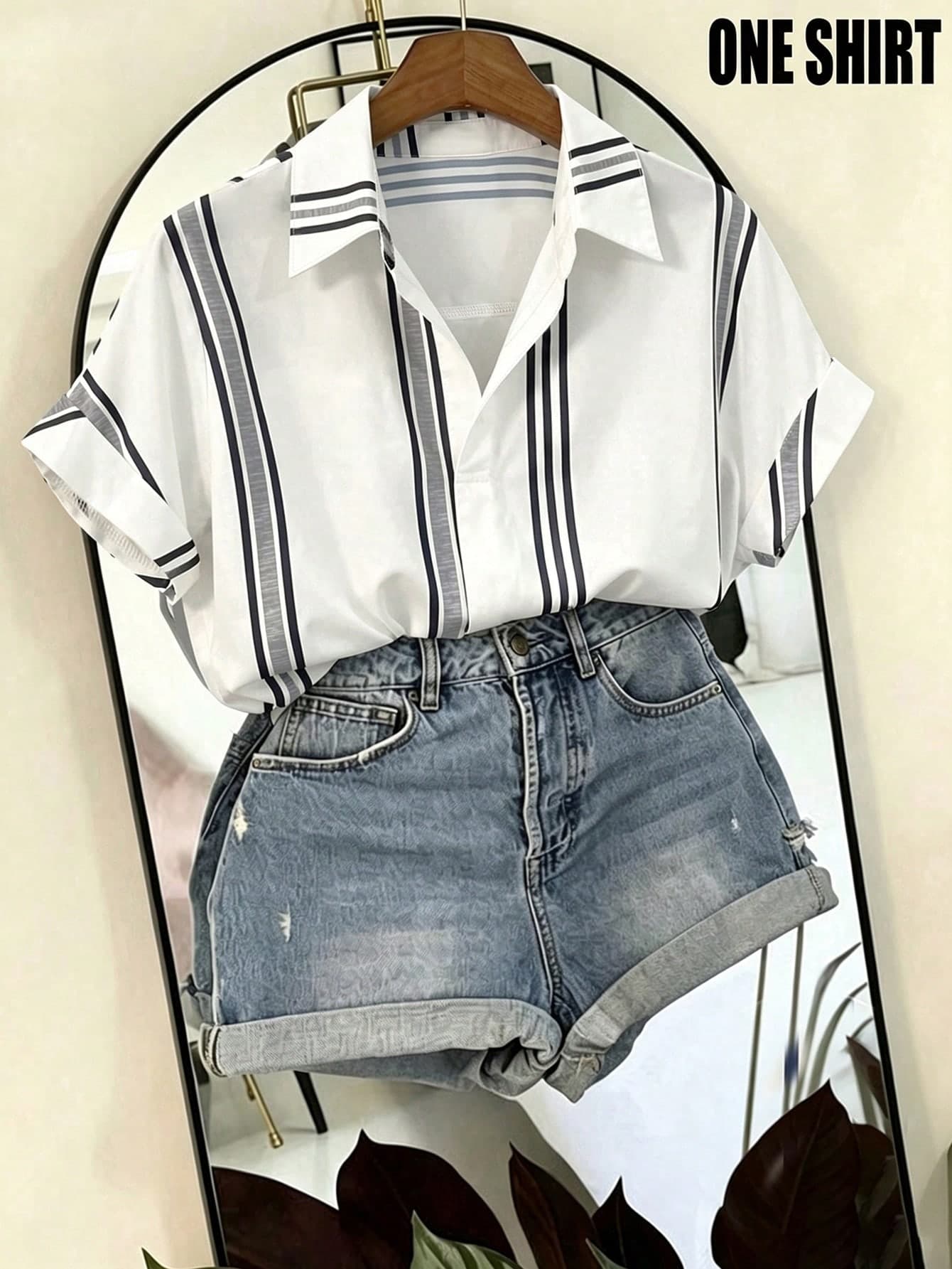 Franclia Fashionable High-End French Design Loose Batwing Sleeve Collared Women's Shirt, Striped Shirt, Short Sleeve Shirt, Spring/Summer Outfit, Vacation Outfit, Women's Spring/Summer Shirt, Women's Cover Up, Beach Outfit, Women's Top, Blue And White Stripes