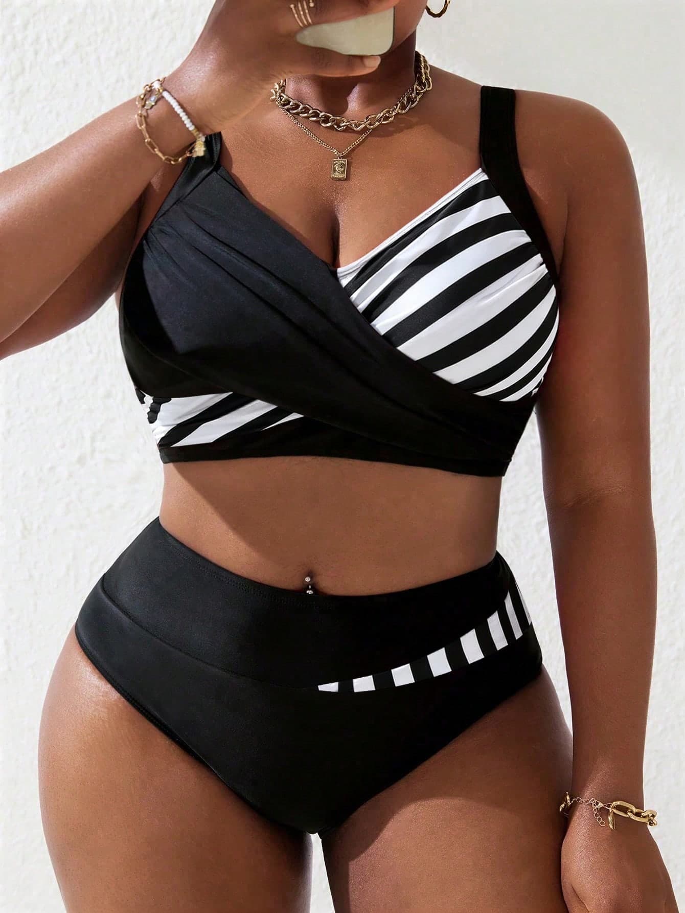 Slaydiva 2026 New Plus Size Women 2-Piece White Patchwork Ruched Cami Separates Swimsuit Set, Summer Beach Vacation, Party Outfit, Elegant Sexy Beach Swimwear