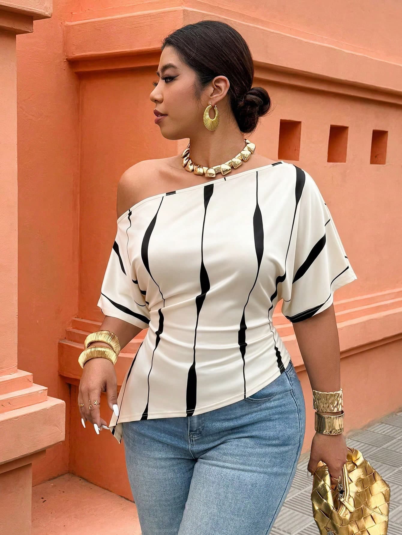 Weeklong Plus Size Women's Spring/Summer Asymmetric Neck Asymmetric Hem Waist-Defining Black & White Print Casual Vacation Top T-Shirt