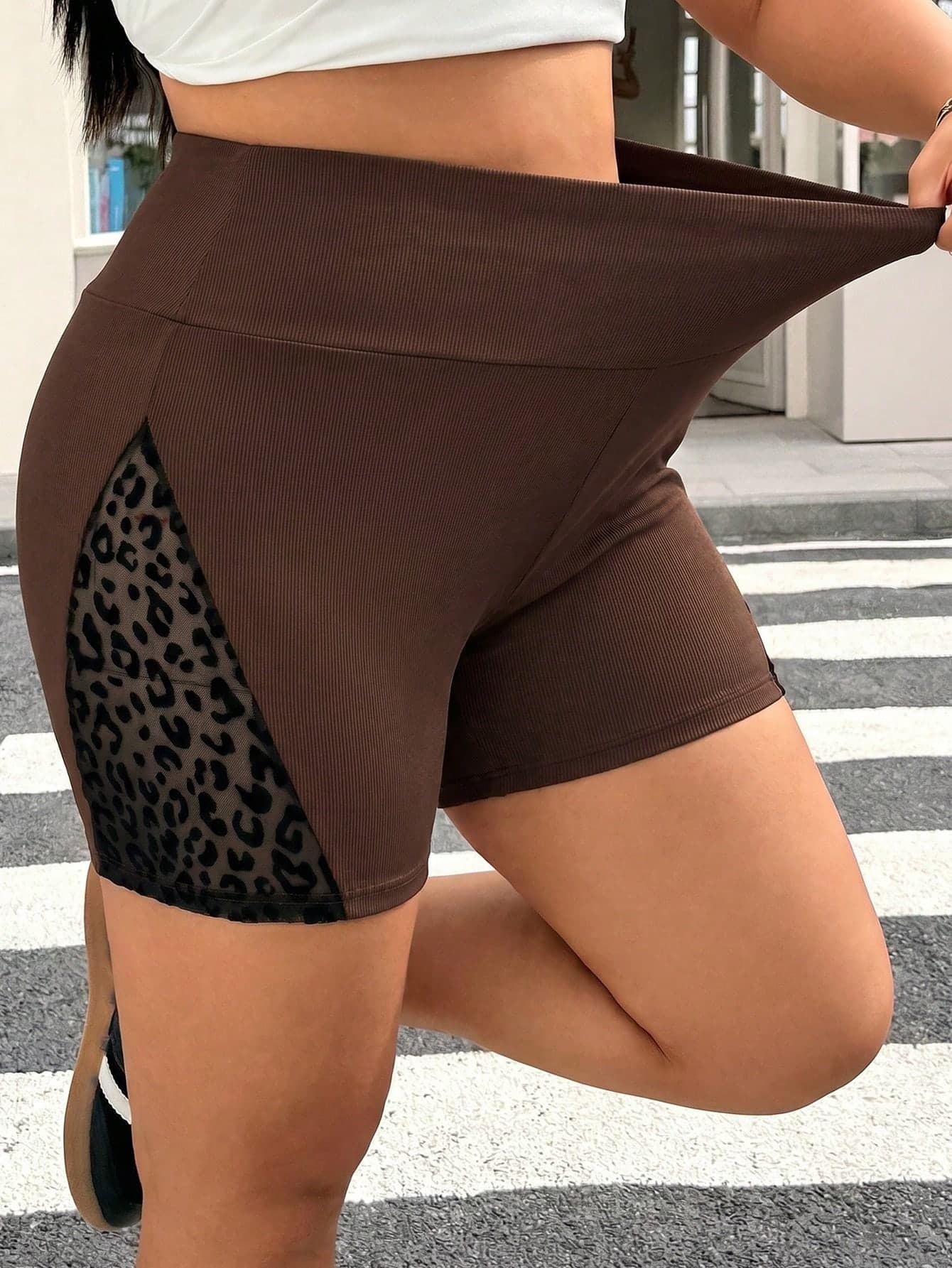 Muchica Chocolate Brown Plus Size Women's Patchwork Leopard Print Mesh Shorts