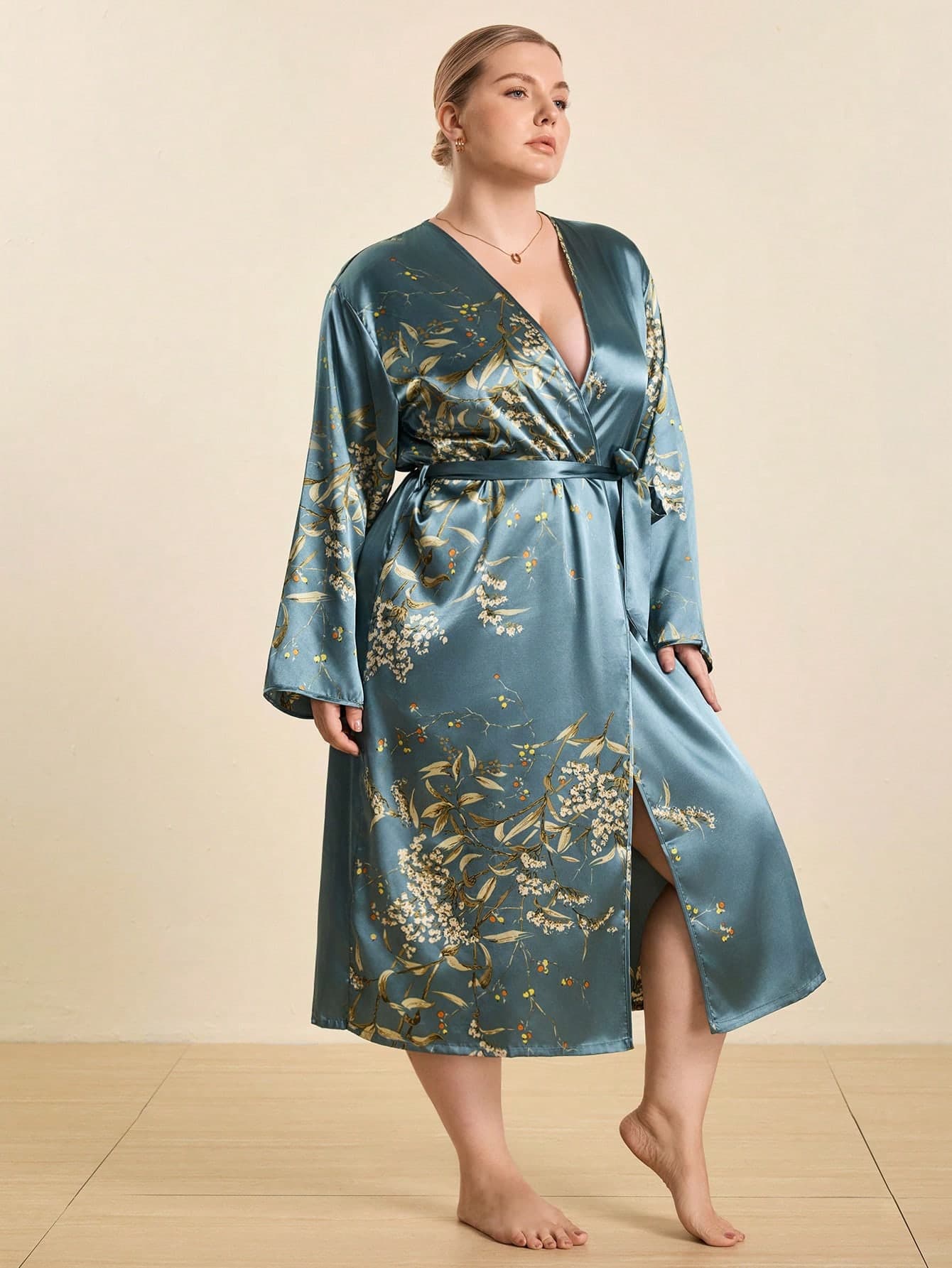 Hourtrue 1pc Plus Size Women Floral Print Satin Robe, V-Neck Long Sleeve Loose Bathrobe, Kimono Style Tie Waist Long Loungewear, Smooth Silk-Like Fabric, Machine Washable, Suitable For Home Use