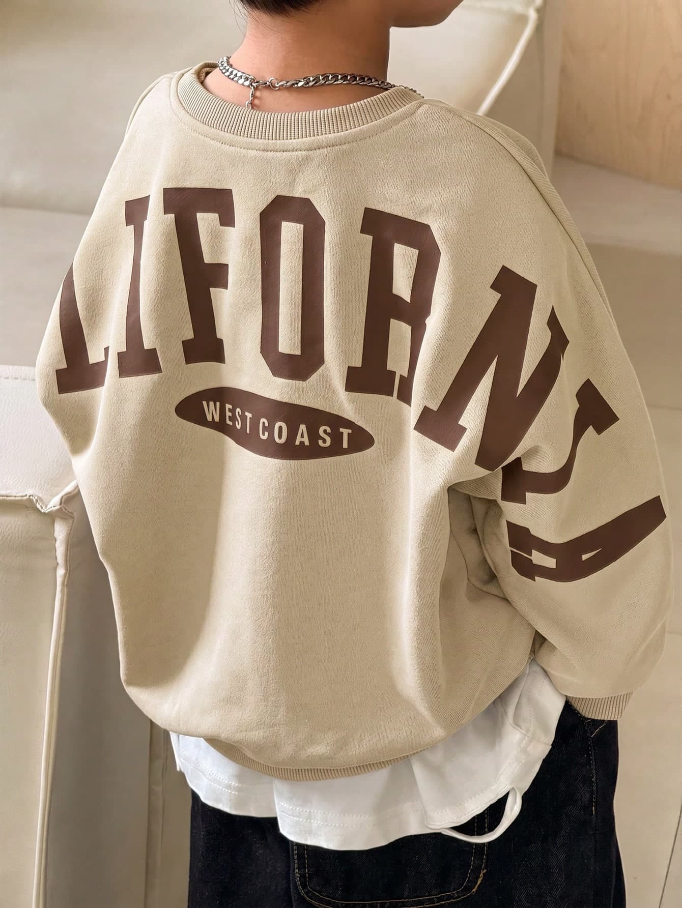 SHEIN 1pc Young Boys Casual College Style Comfortable Fashionable Minimalist Streetwear Loose Fit Practical Versatile Back Large Letter Graphic Comfortable Thick Sweatshirt Suitable For Daily Wear School Travel Sports Autumn/Winter