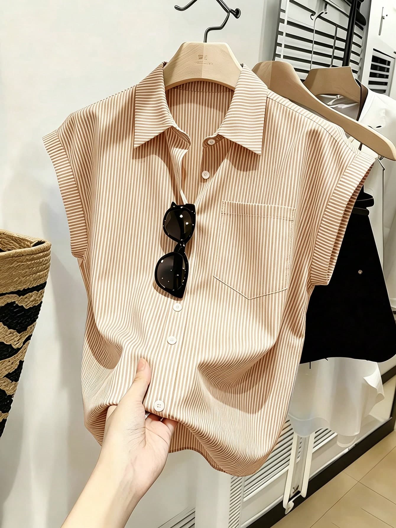 SHEIN Franclia Women's New Blue Striped Chest Pocket Design Loose Short Sleeve Casual Blouse Top For Outing, Commuting, Daily, Vacation, Holiday, Formal, Work