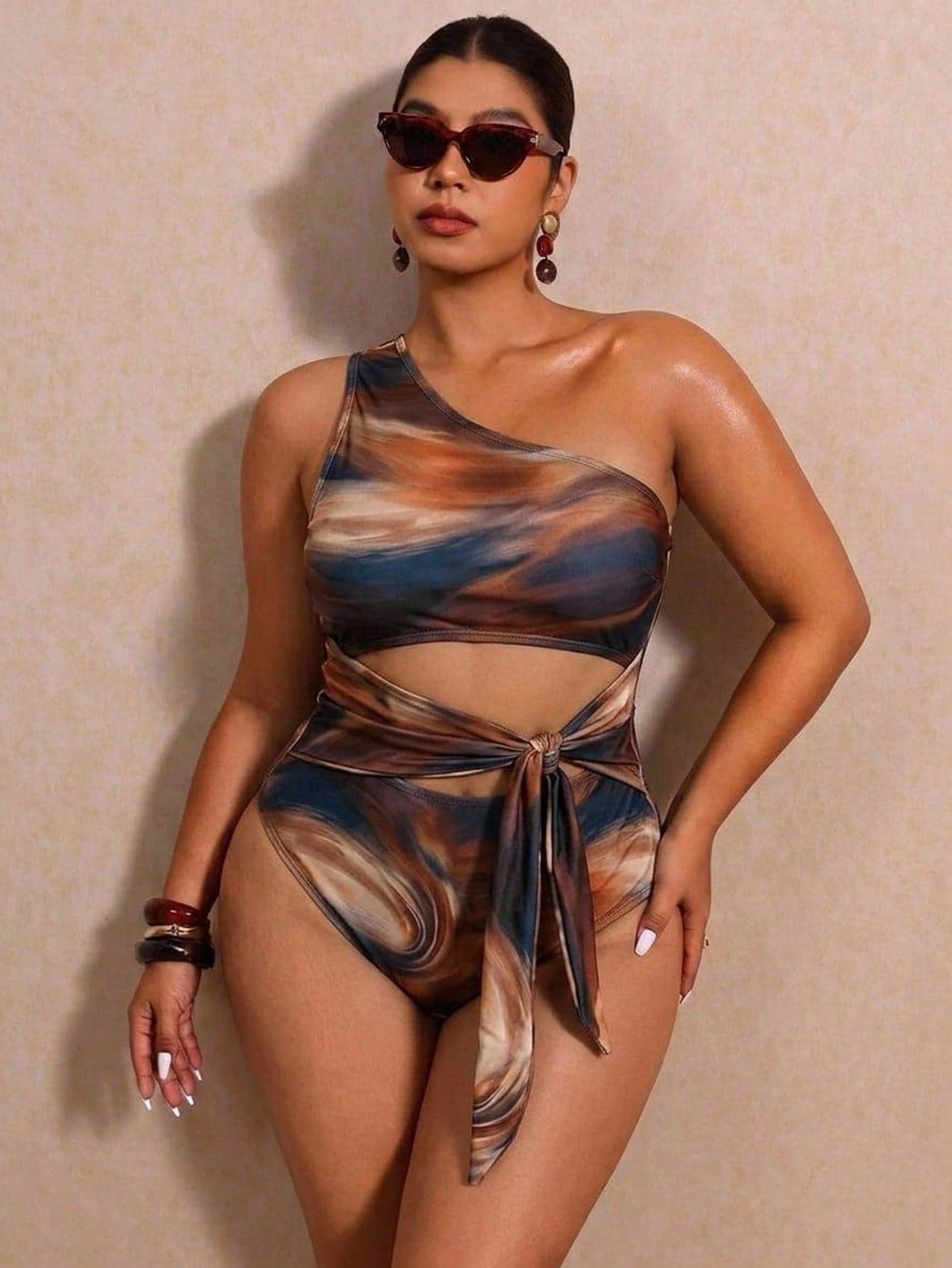 SHEIN Essnce Plus Size Women's One-Shoulder Tie-Dye One-Piece Swimsuit, Suitable For Beach Vacation, Pool Party, Beach Party Bathing Suit For Women