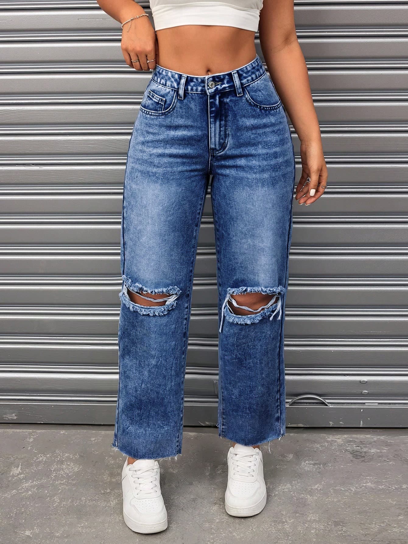 SHEIN ICON Plus Size Women Casual Distressed Pocket Washed Denim Jeans, Non-Stretch
