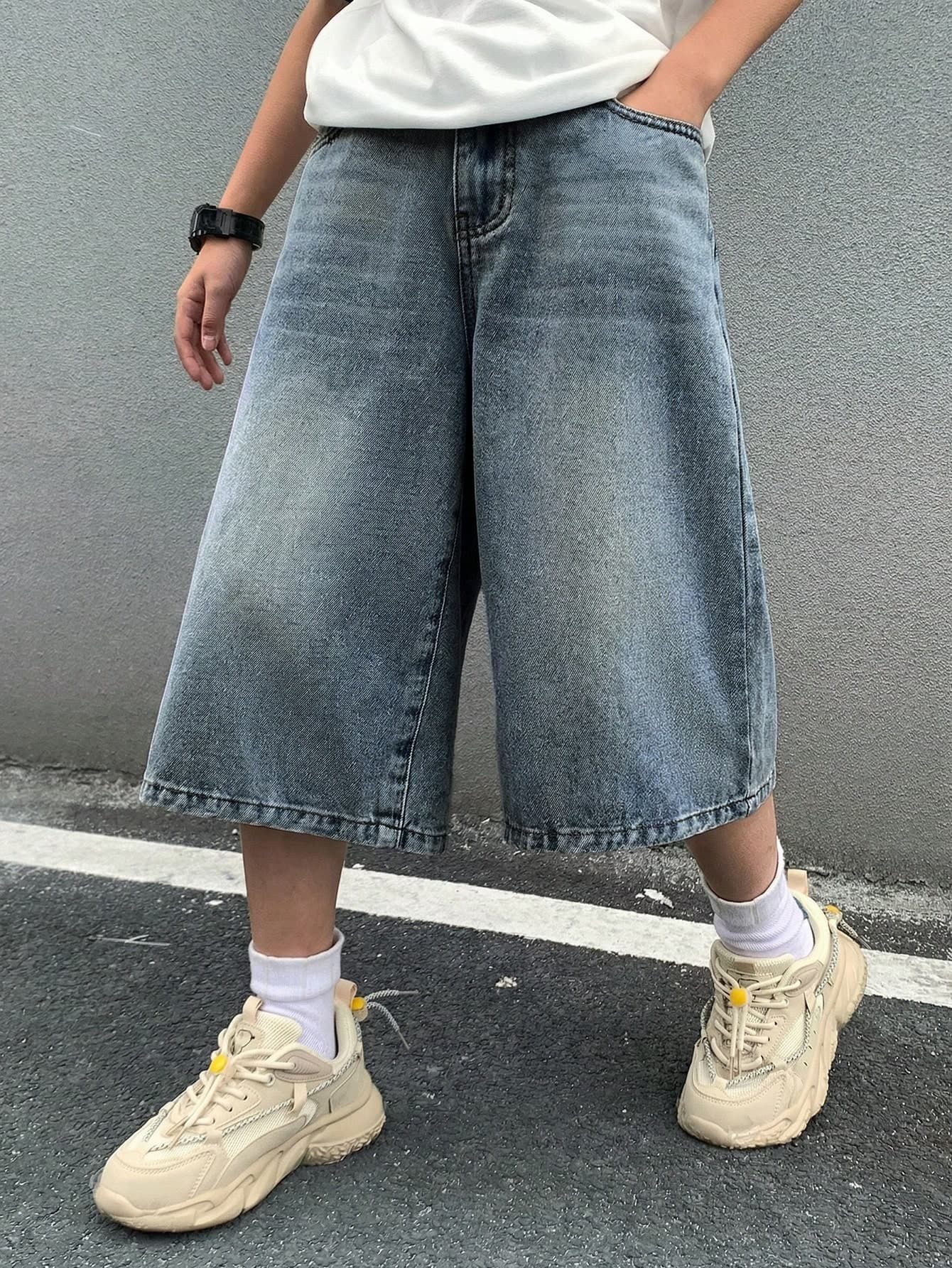 SHEIN Tween Boy Fashion Casual Vintage Cool Street Retro Blue Denim Loose And Comfortable Wide-Leg Seven-Inch Jeans For Kids Clothes Dailywear Autumn School