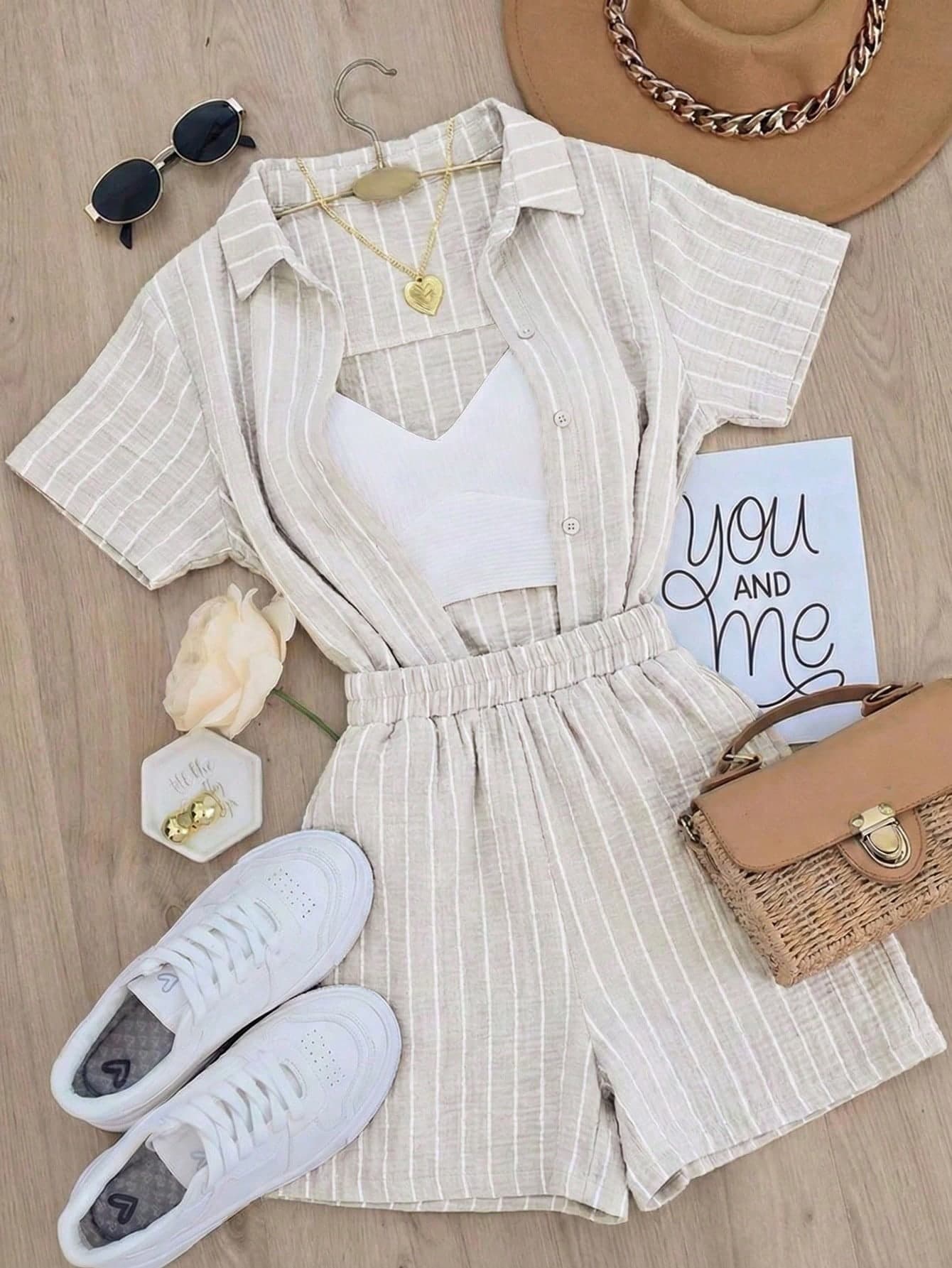 Franclia Women's Blue And White Stripe Two-Piece Set,Summer Casual Vacation Holiday Short-Sleeved Shirt Collar Top And Shorts,Textured Beach Retro Outfits