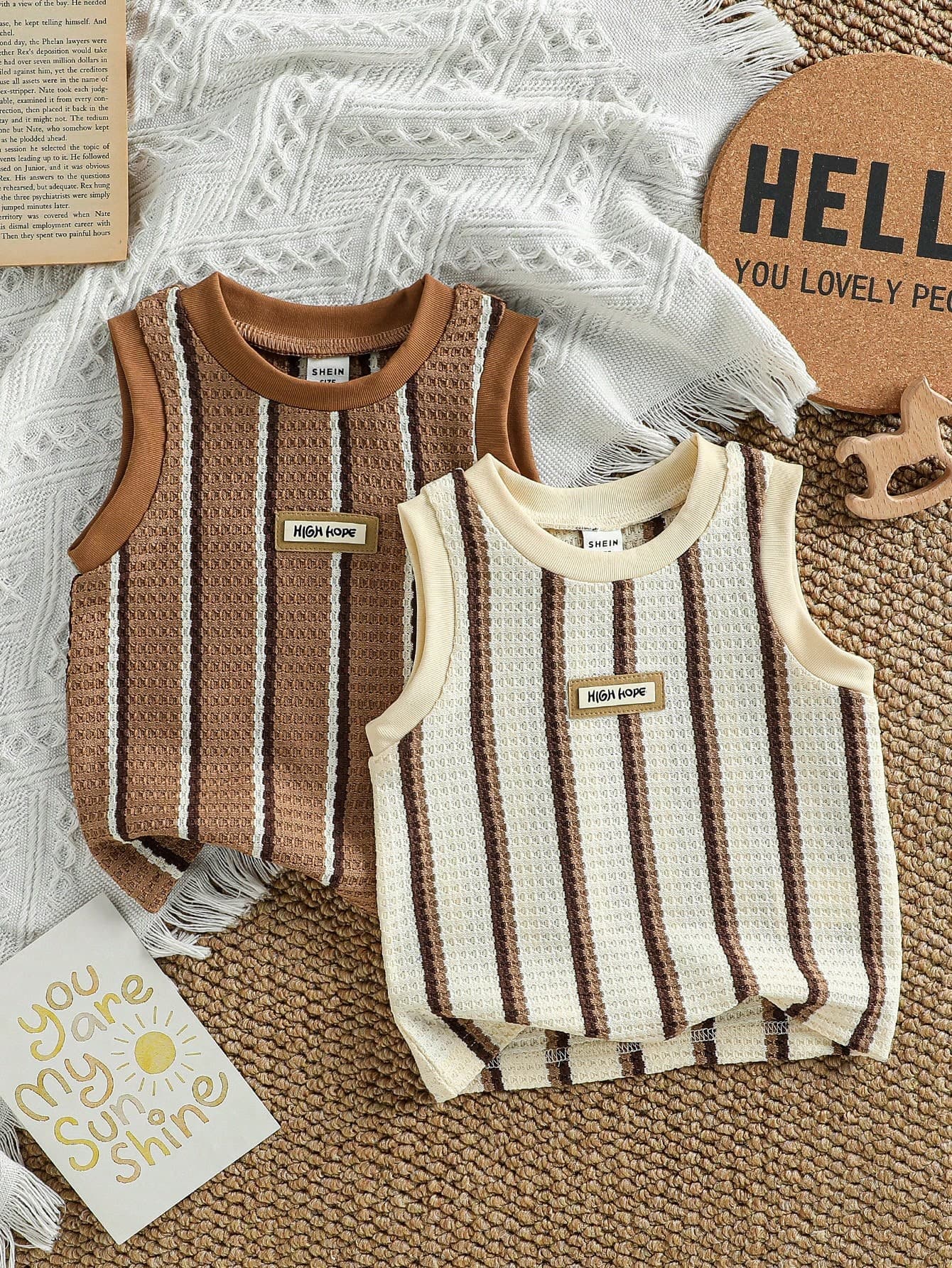 SHEIN Vintaside Kids Baby Boy Unisex Fashion New Cool Handsome Waffle Stripe Loose Fit, Suitable For Outings